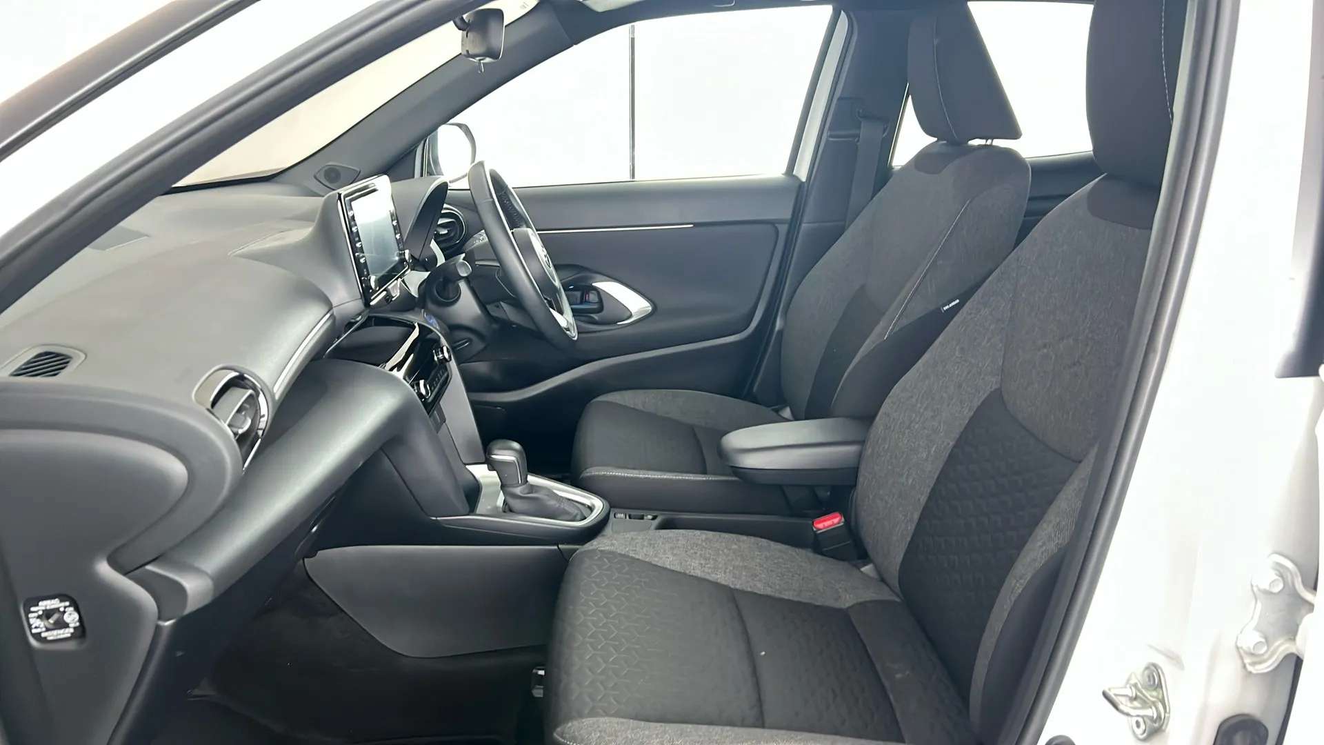 2022 TOYOTA YARIS CROSS 2022 TOYOTA YARIS CROSS