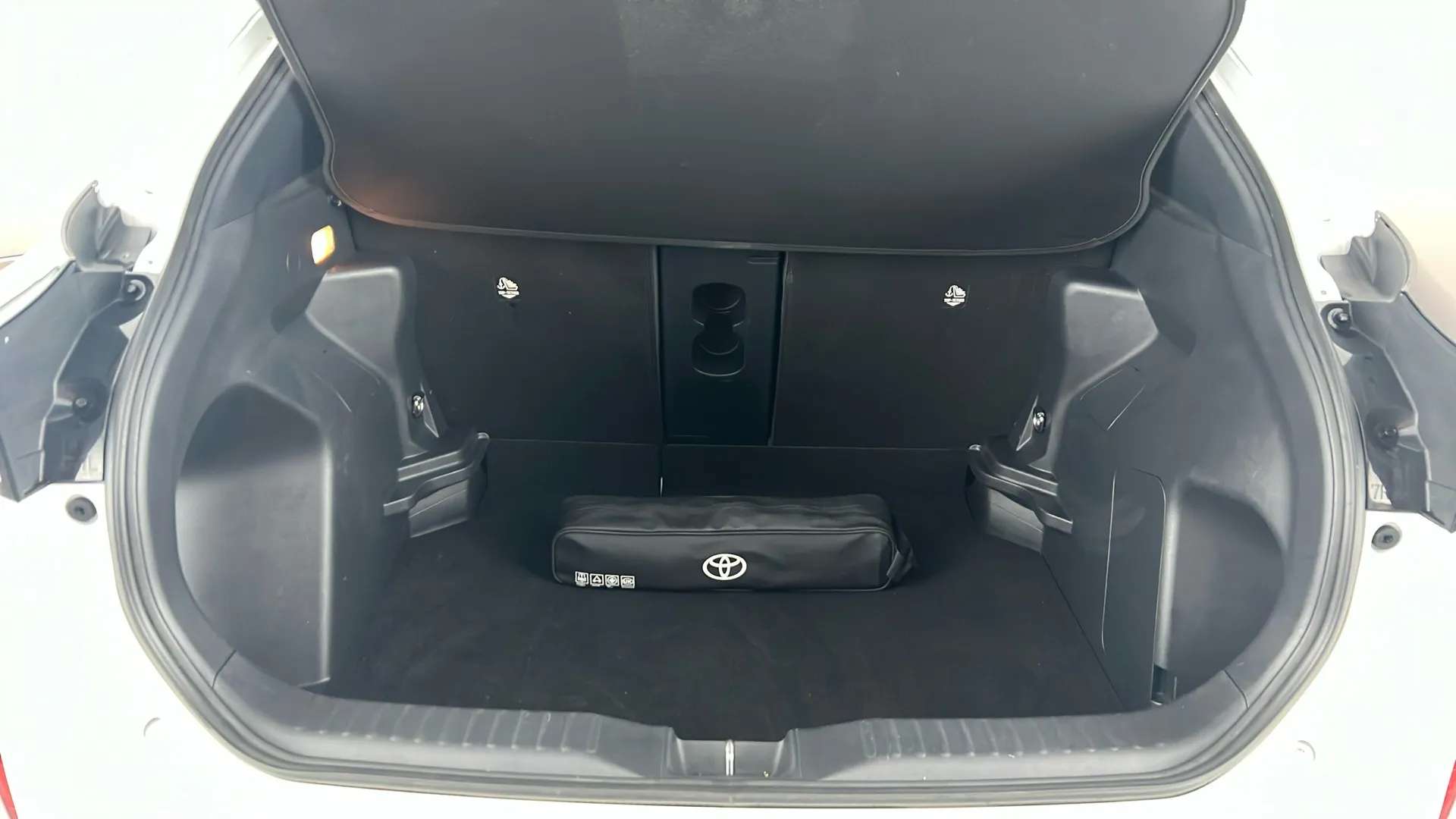 2022 TOYOTA YARIS CROSS 2022 TOYOTA YARIS CROSS