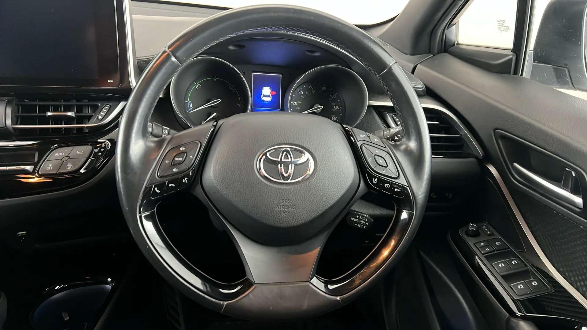 2018 TOYOTA C-HR 2018 TOYOTA C-HR