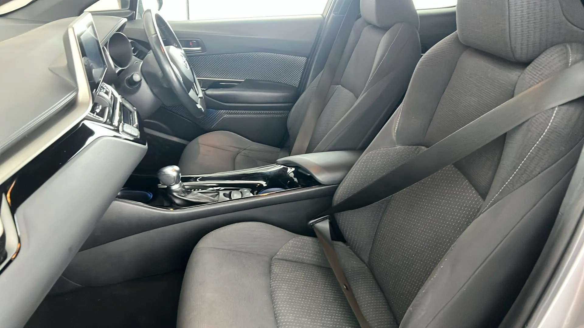 2018 TOYOTA C-HR 2018 TOYOTA C-HR