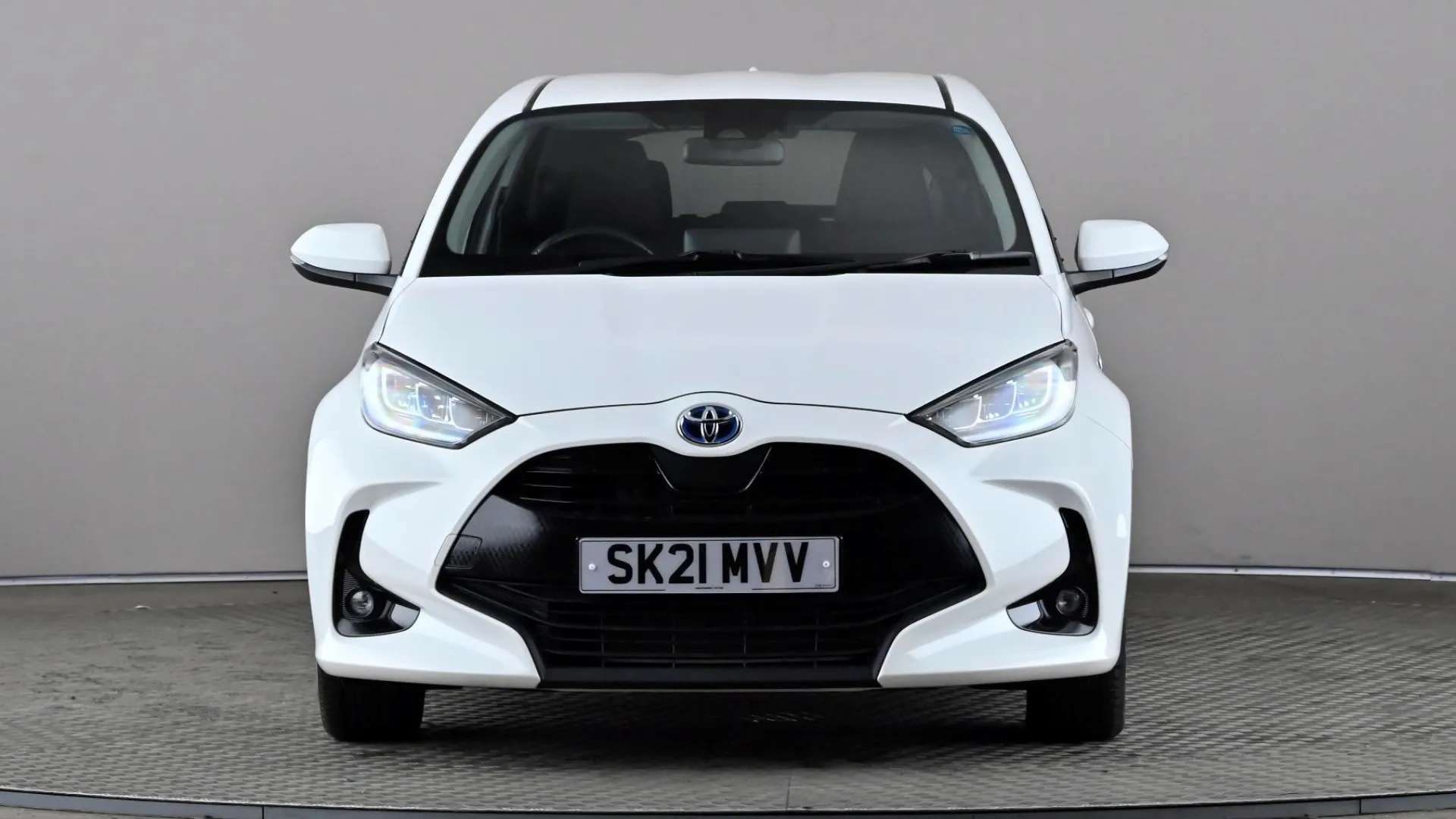 A 2021 TOYOTA YARIS 1.5 Hybrid Design CVT A 2021 TOYOTA YARIS 1.5 Hybrid Design CVT