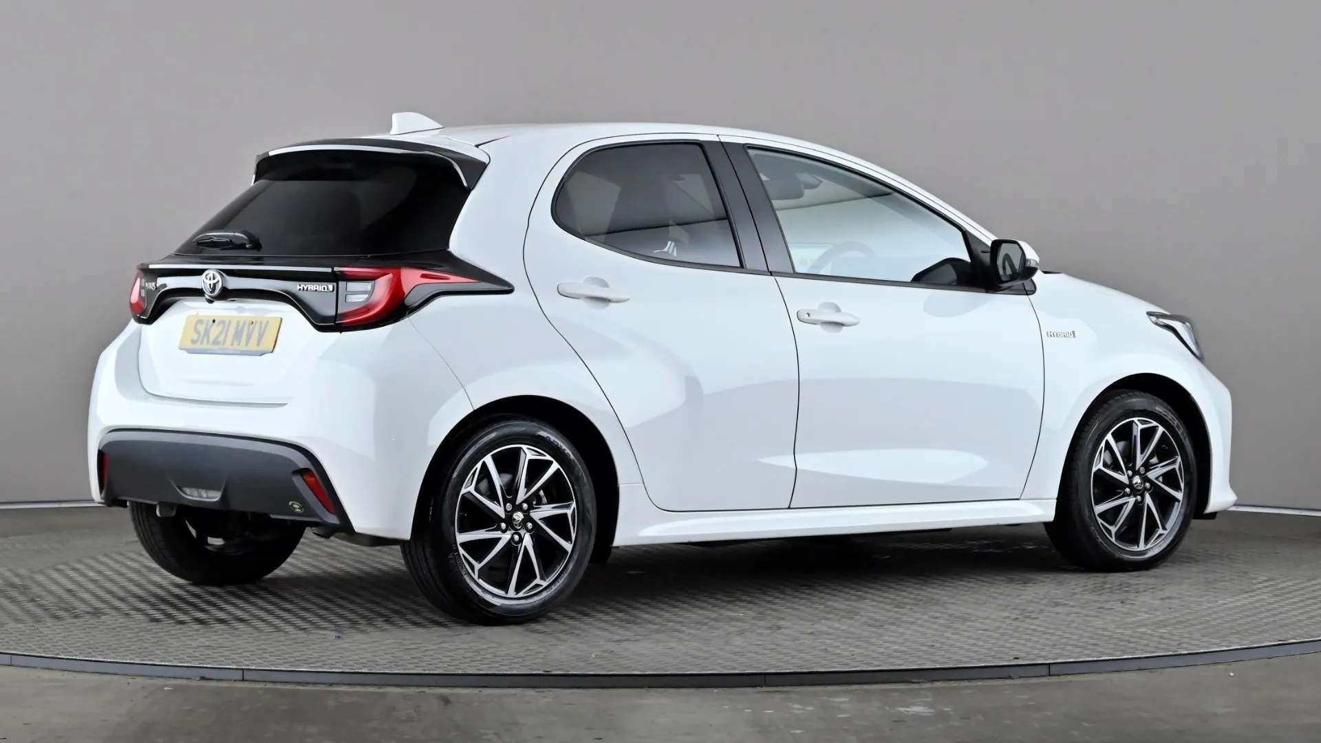2021 TOYOTA YARIS 2021 TOYOTA YARIS