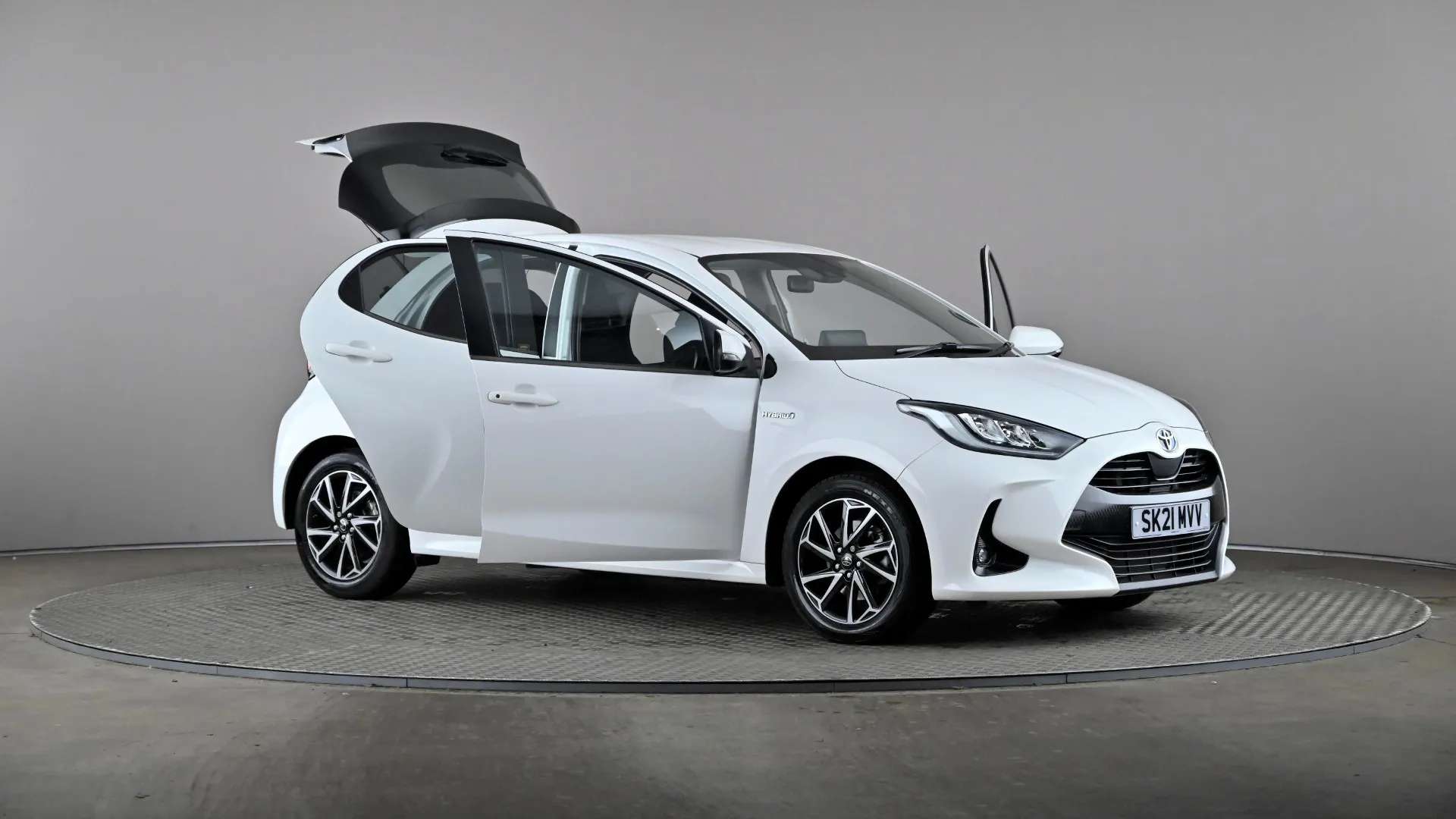 2021 TOYOTA YARIS 2021 TOYOTA YARIS