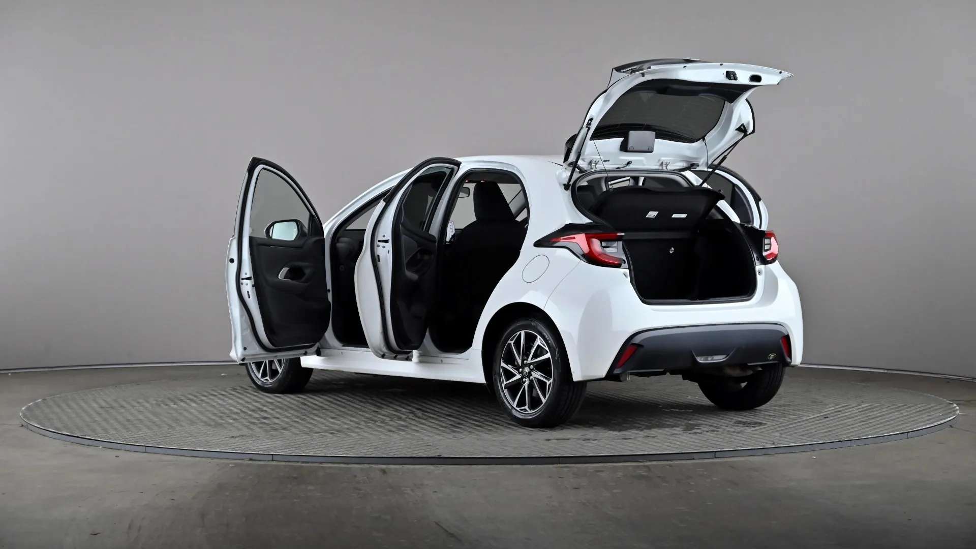 2021 TOYOTA YARIS 2021 TOYOTA YARIS