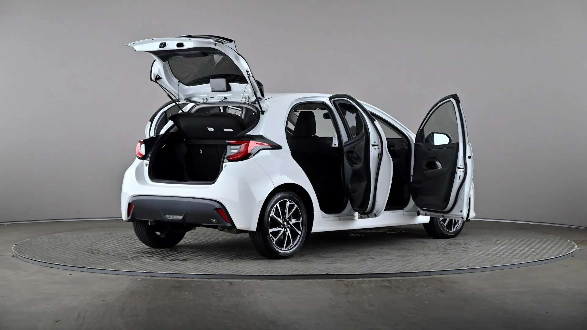 2021 TOYOTA YARIS 2021 TOYOTA YARIS