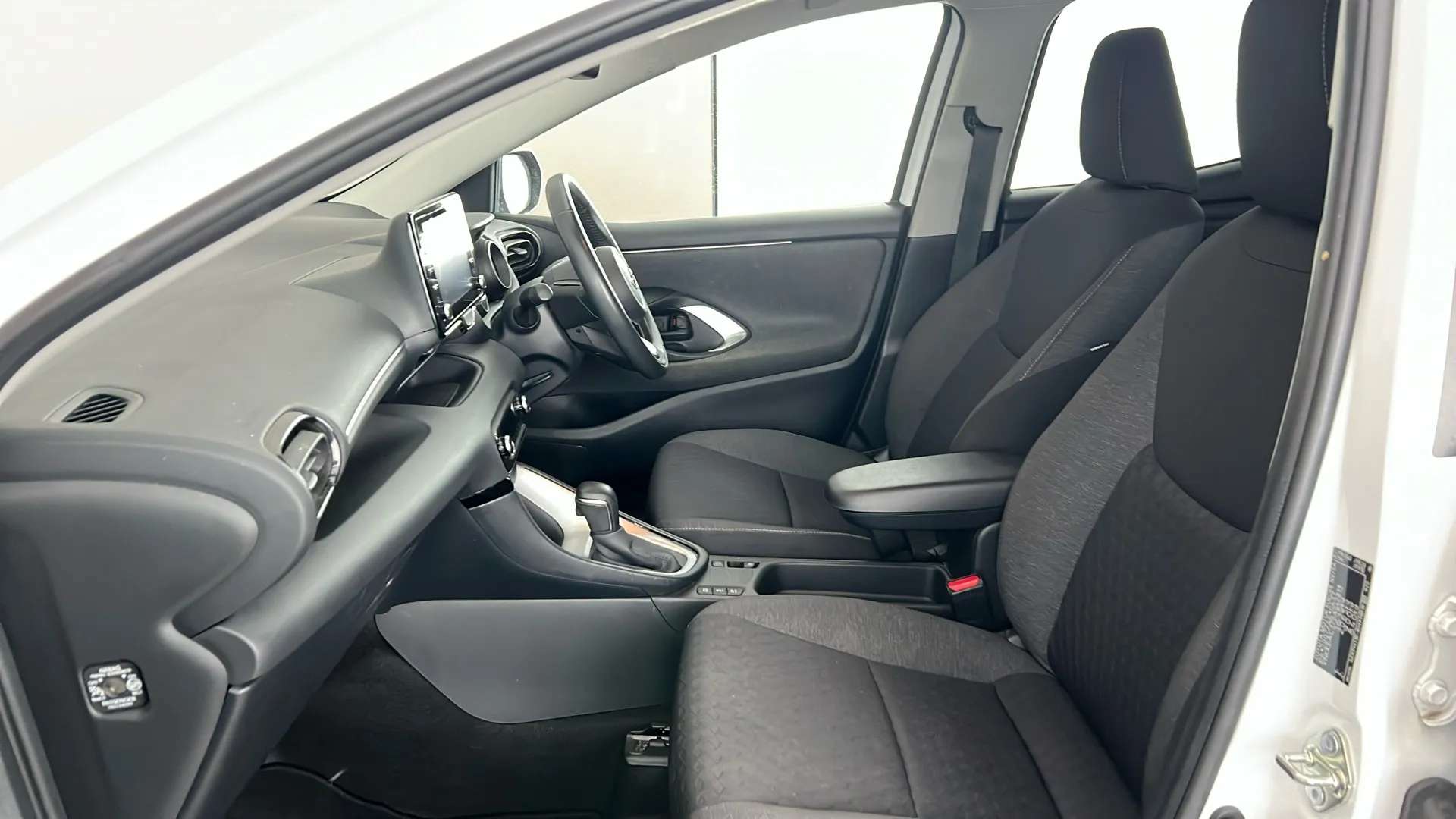 2021 TOYOTA YARIS 2021 TOYOTA YARIS