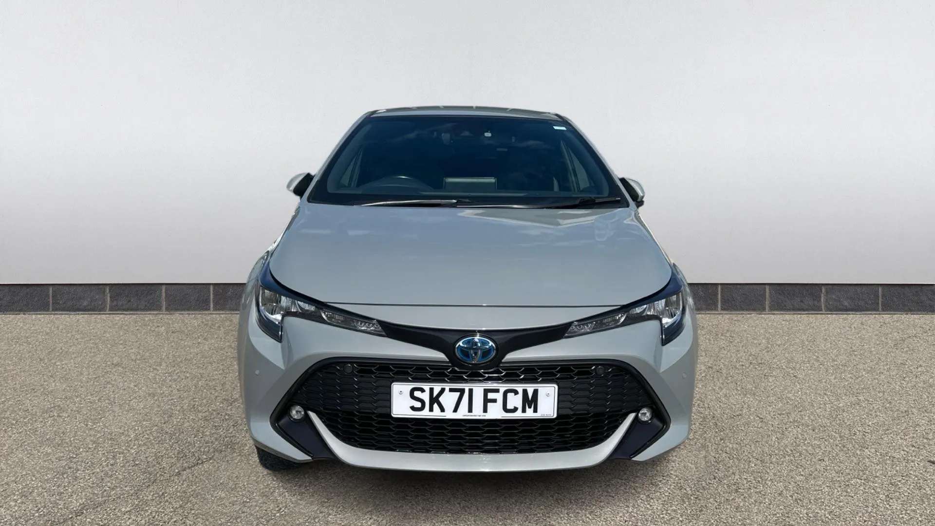 A 2021 TOYOTA COROLLA 1.8 VVT-i Hybrid Design CVT A 2021 TOYOTA COROLLA 1.8 VVT-i Hybrid Design CVT