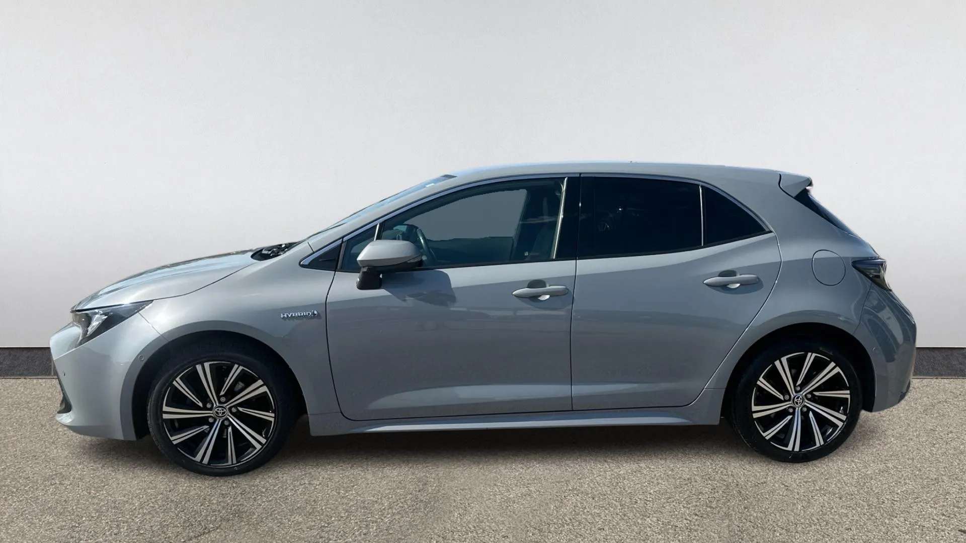 A 2021 TOYOTA COROLLA 1.8 VVT-i Hybrid Design CVT A 2021 TOYOTA COROLLA 1.8 VVT-i Hybrid Design CVT