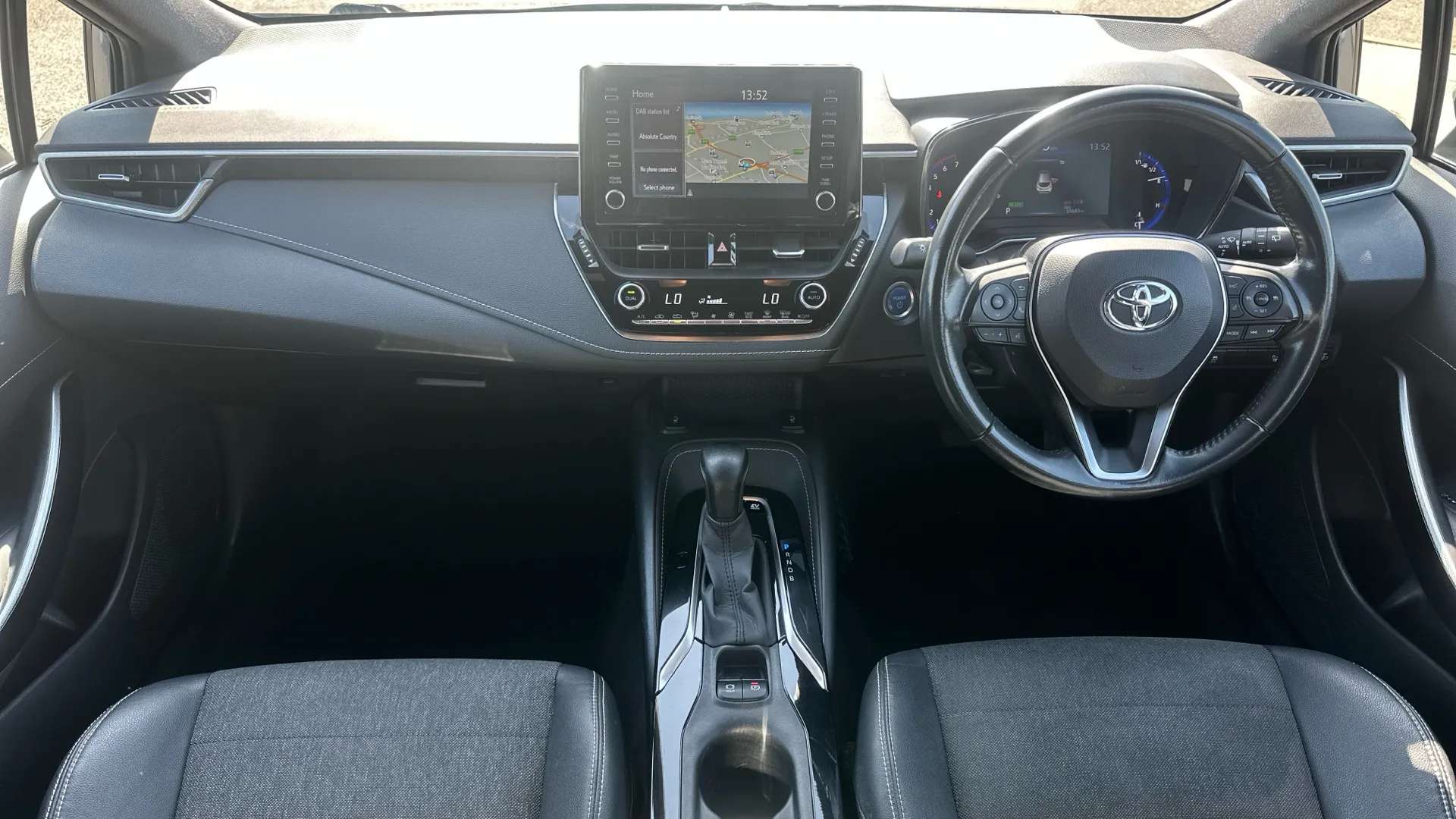 2021 TOYOTA COROLLA 2021 TOYOTA COROLLA
