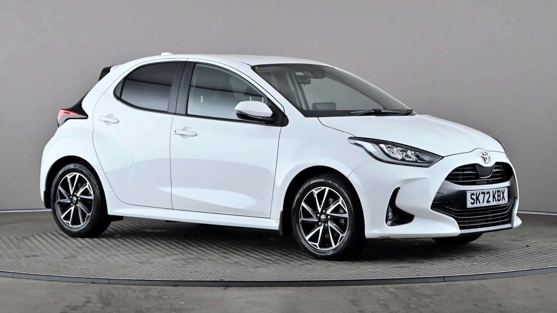 A 2022 TOYOTA YARIS 1.5 Hybrid Design CVT A 2022 TOYOTA YARIS 1.5 Hybrid Design CVT