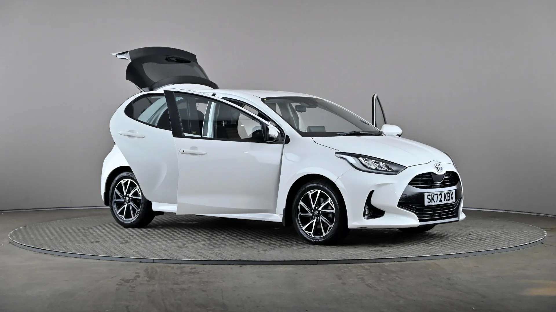 2022 TOYOTA YARIS 2022 TOYOTA YARIS