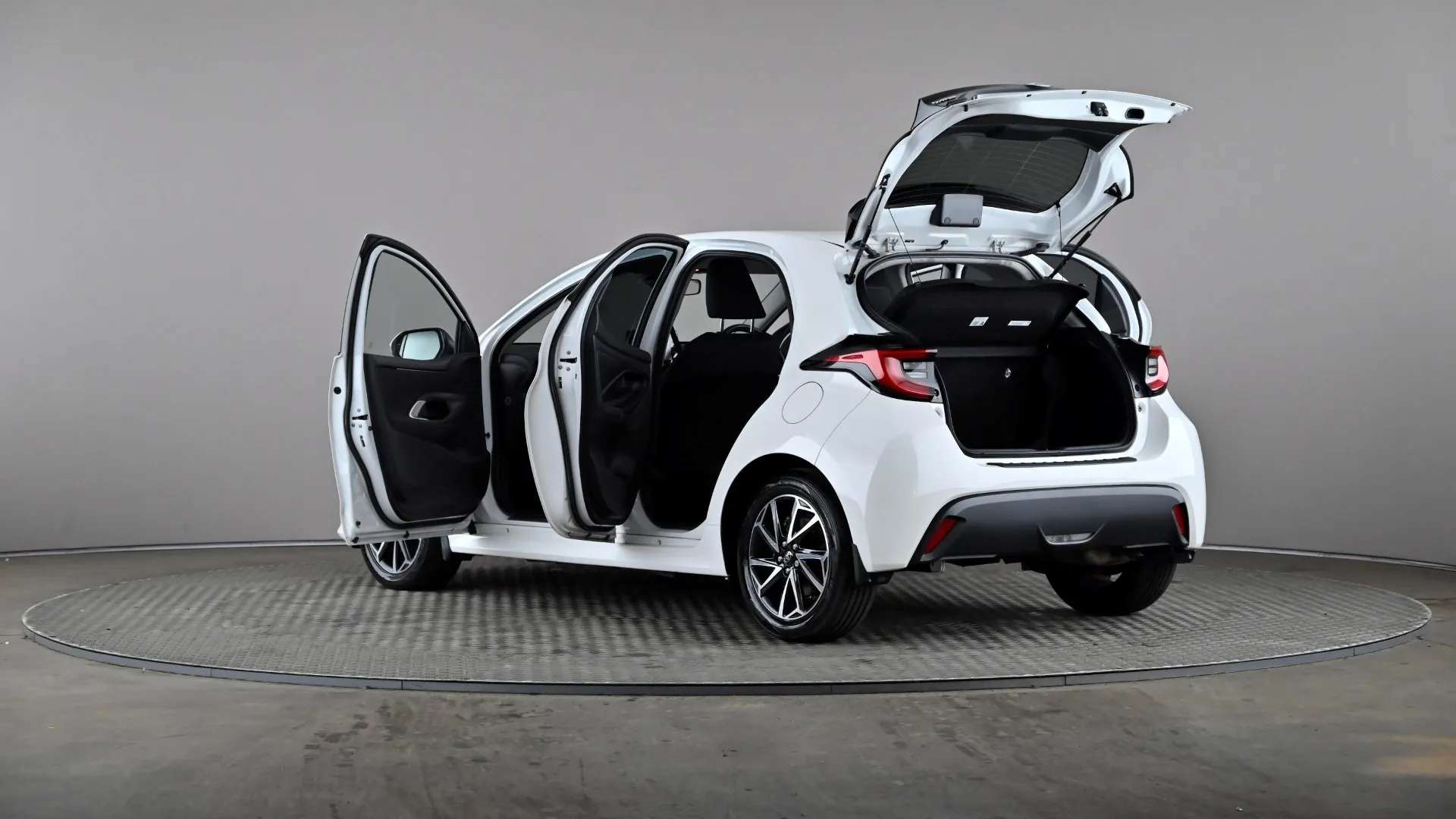 2022 TOYOTA YARIS 2022 TOYOTA YARIS
