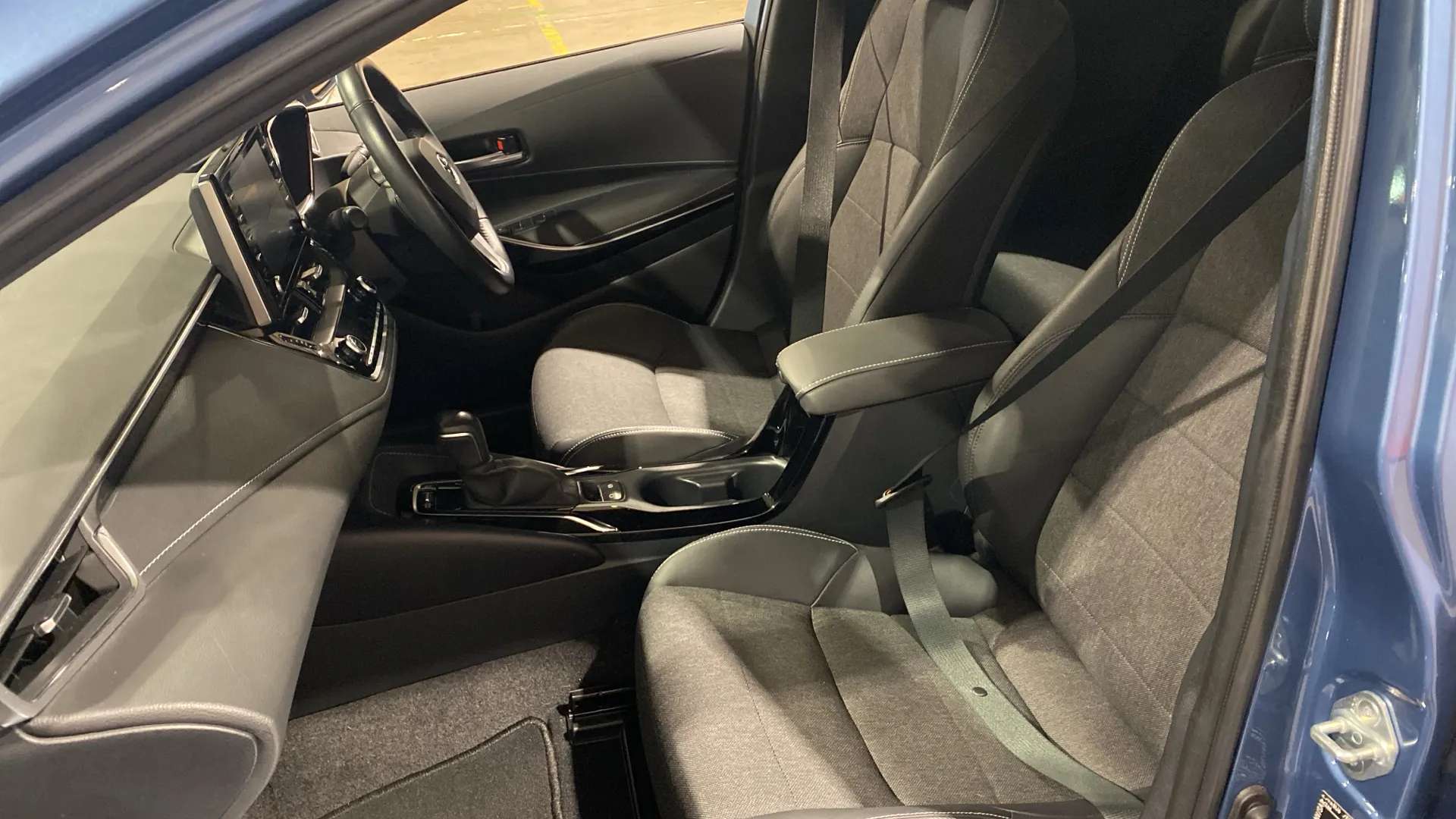 2020 TOYOTA COROLLA 2020 TOYOTA COROLLA