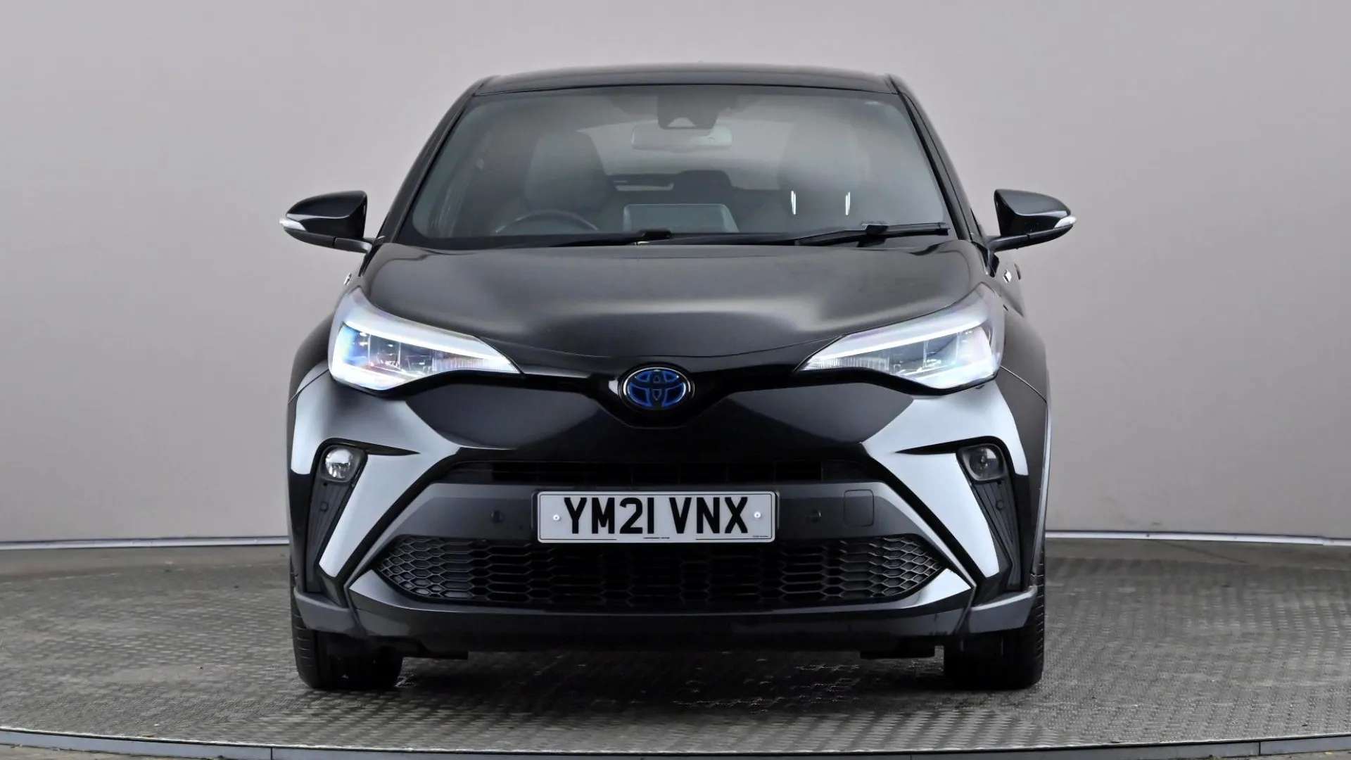 A 2021 TOYOTA C-HR 1.8 Hybrid Design CVT A 2021 TOYOTA C-HR 1.8 Hybrid Design CVT