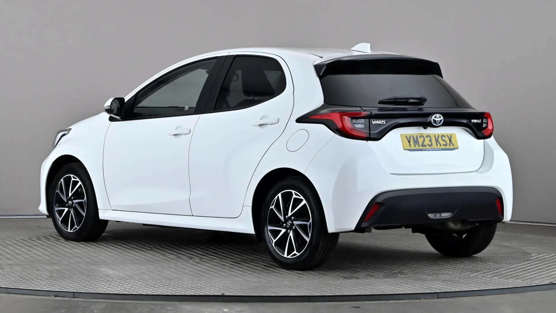 A 2023 TOYOTA YARIS 1.5 Hybrid Design CVT A 2023 TOYOTA YARIS 1.5 Hybrid Design CVT