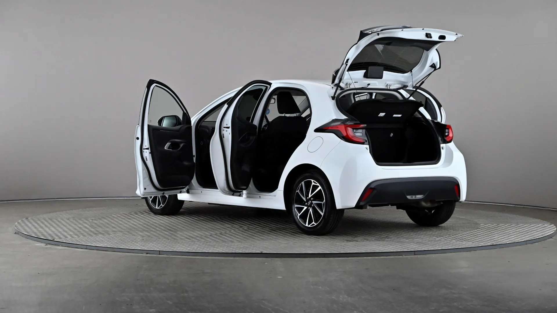 2023 TOYOTA YARIS 2023 TOYOTA YARIS