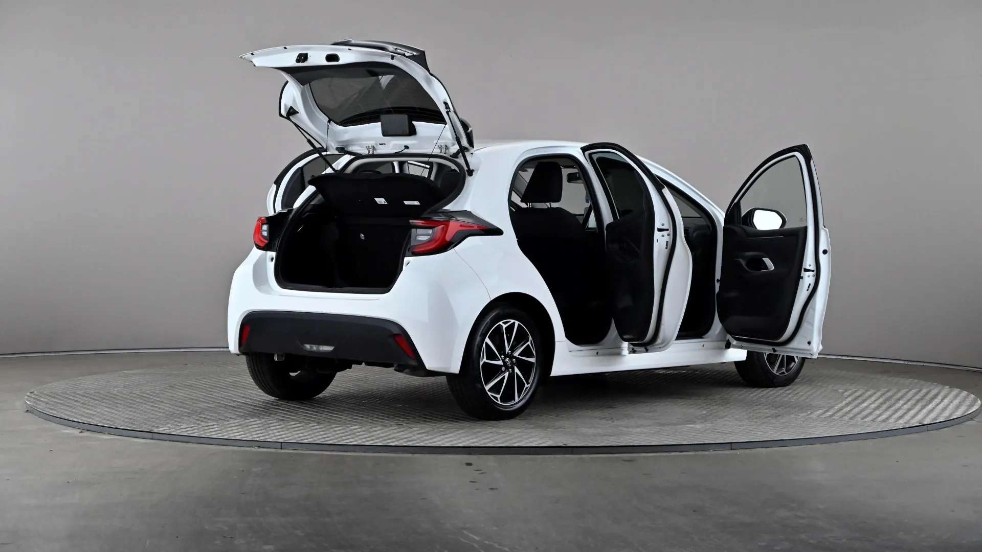 2023 TOYOTA YARIS 2023 TOYOTA YARIS