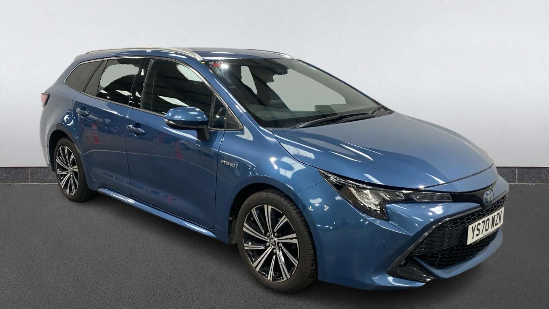 A 2021 TOYOTA COROLLA 1.8 VVT-i Hybrid Design CVT A 2021 TOYOTA COROLLA 1.8 VVT-i Hybrid Design CVT