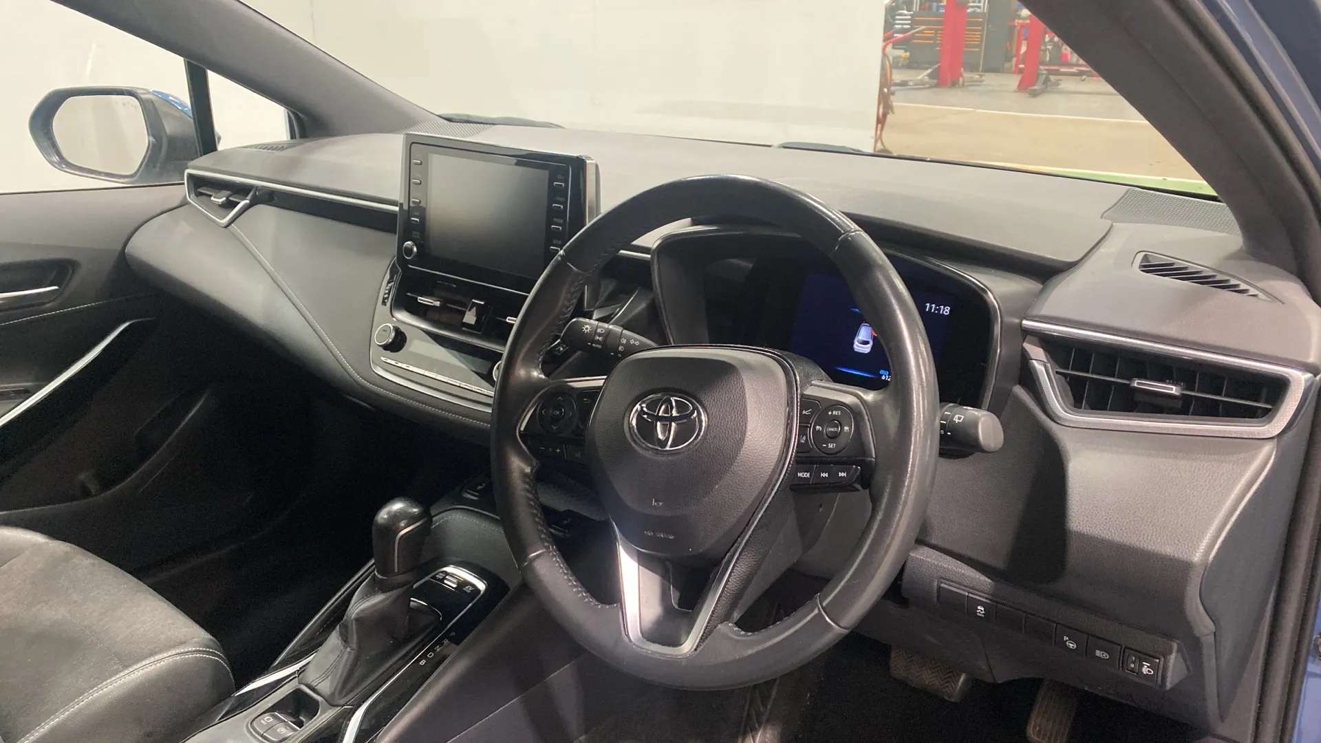 A 2021 TOYOTA COROLLA 1.8 VVT-i Hybrid Design CVT A 2021 TOYOTA COROLLA 1.8 VVT-i Hybrid Design CVT