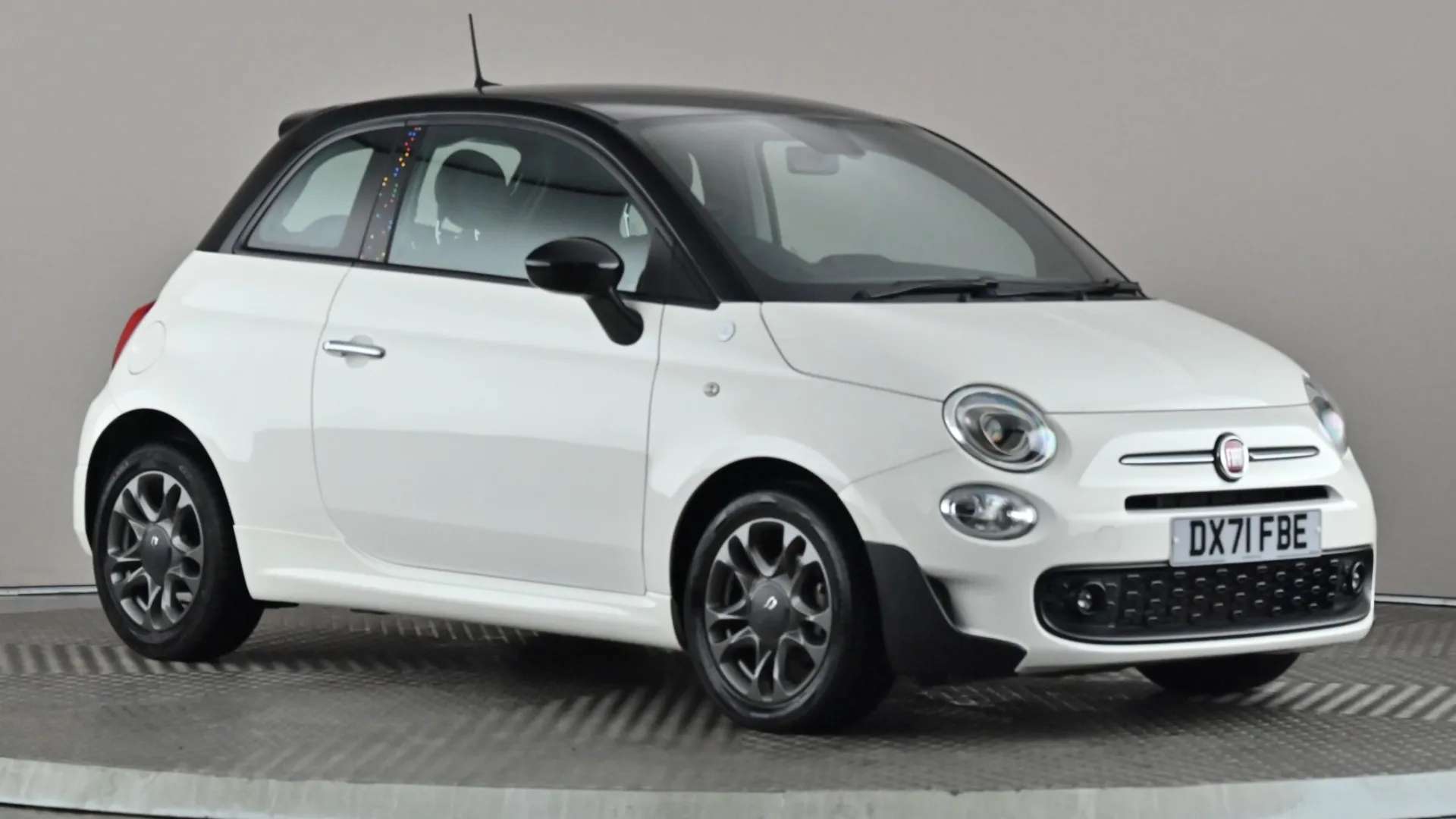 2021 FIAT 500 2021 FIAT 500