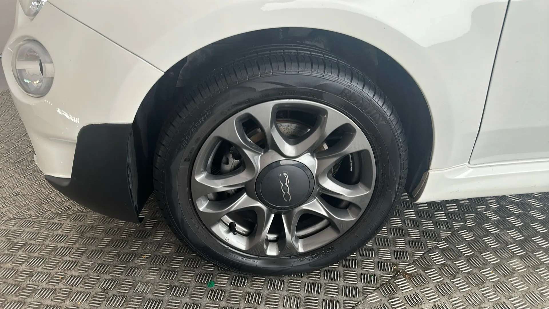 2021 FIAT 500 2021 FIAT 500