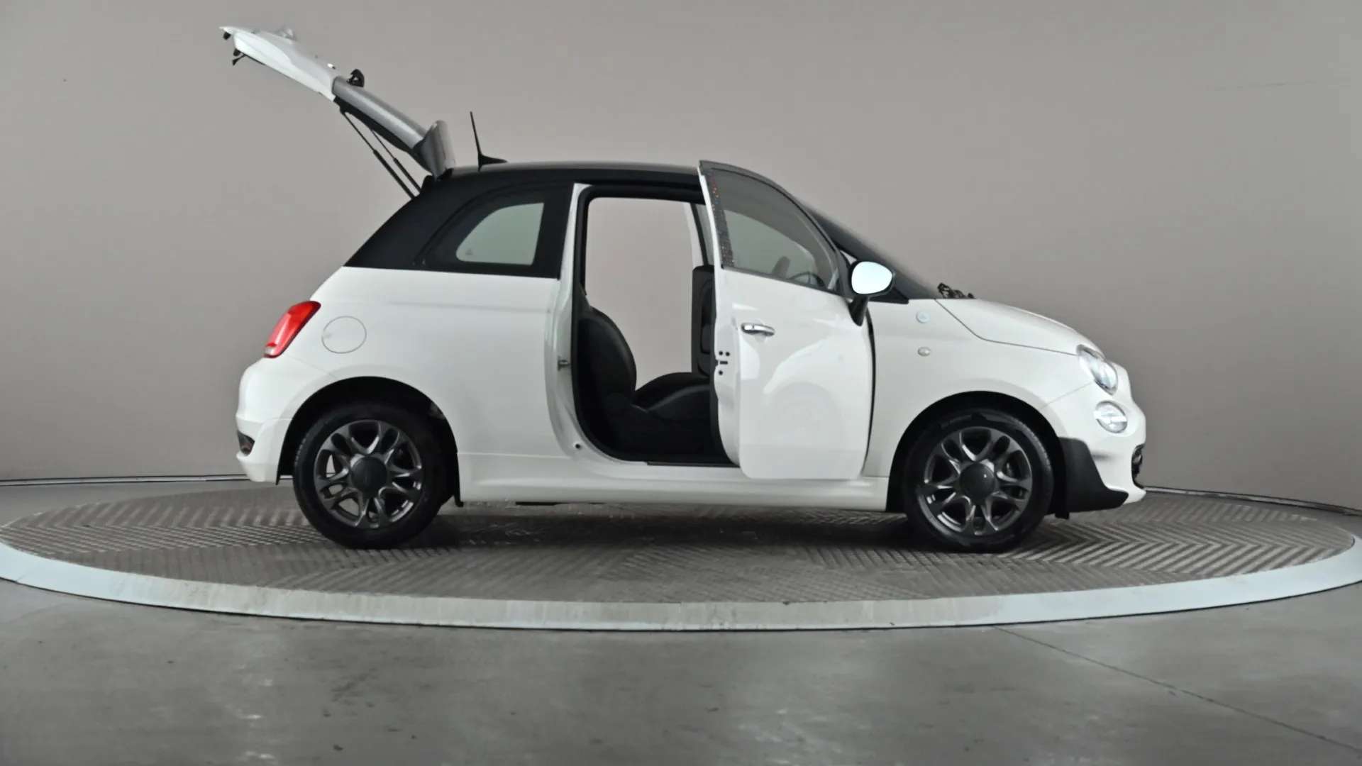 2021 FIAT 500 2021 FIAT 500