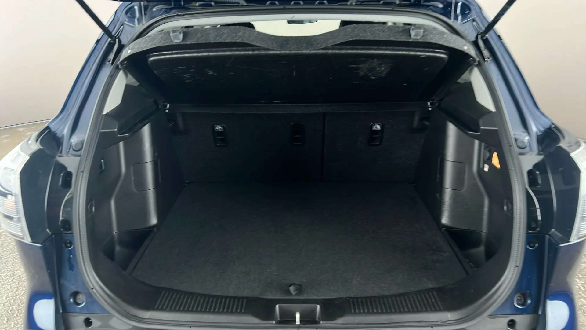 2023 SUZUKI S-CROSS 2023 SUZUKI S-CROSS