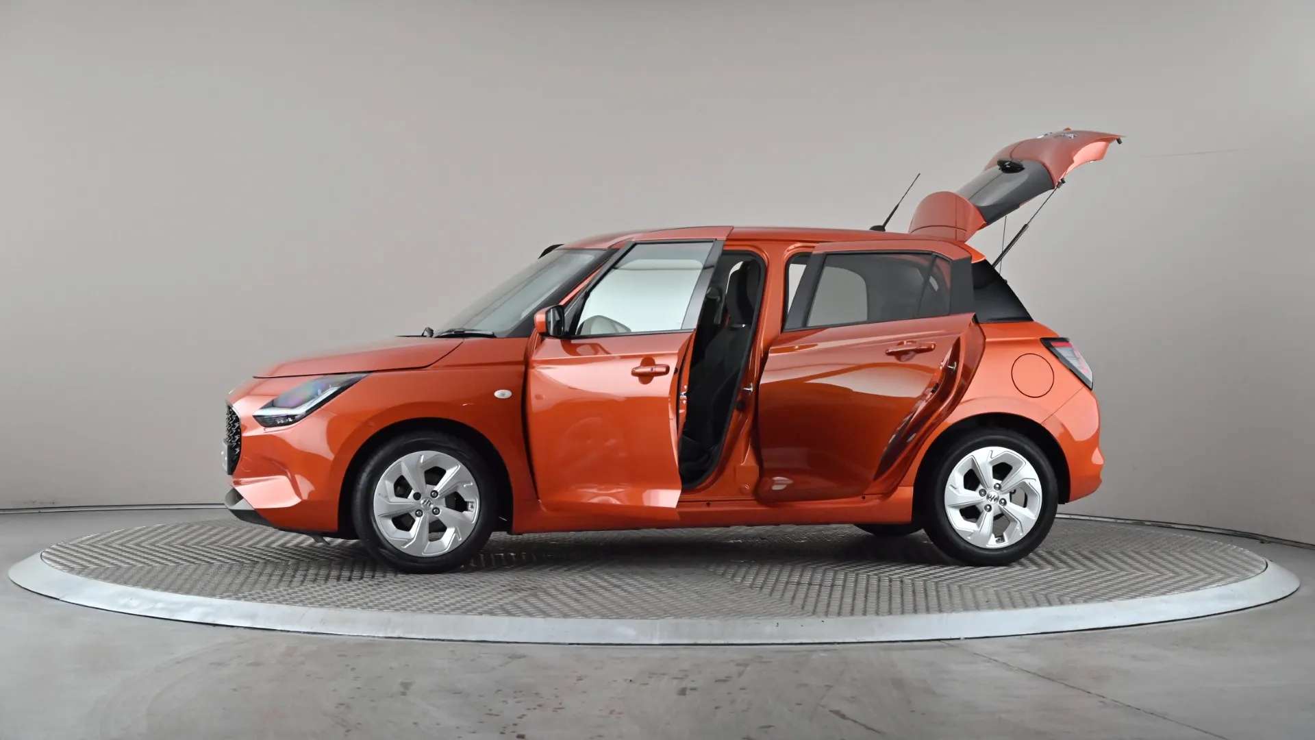 2025 SUZUKI SWIFT 2025 SUZUKI SWIFT