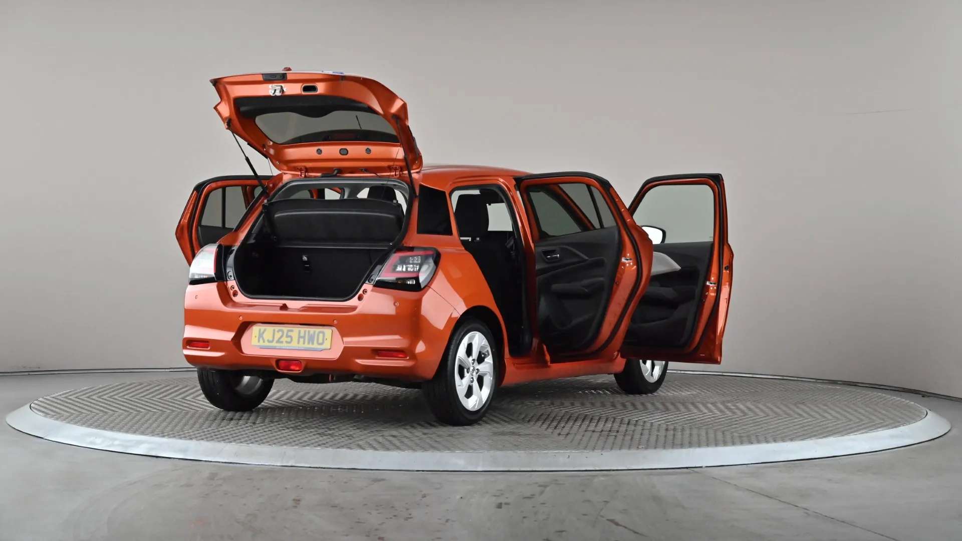 2025 SUZUKI SWIFT 2025 SUZUKI SWIFT