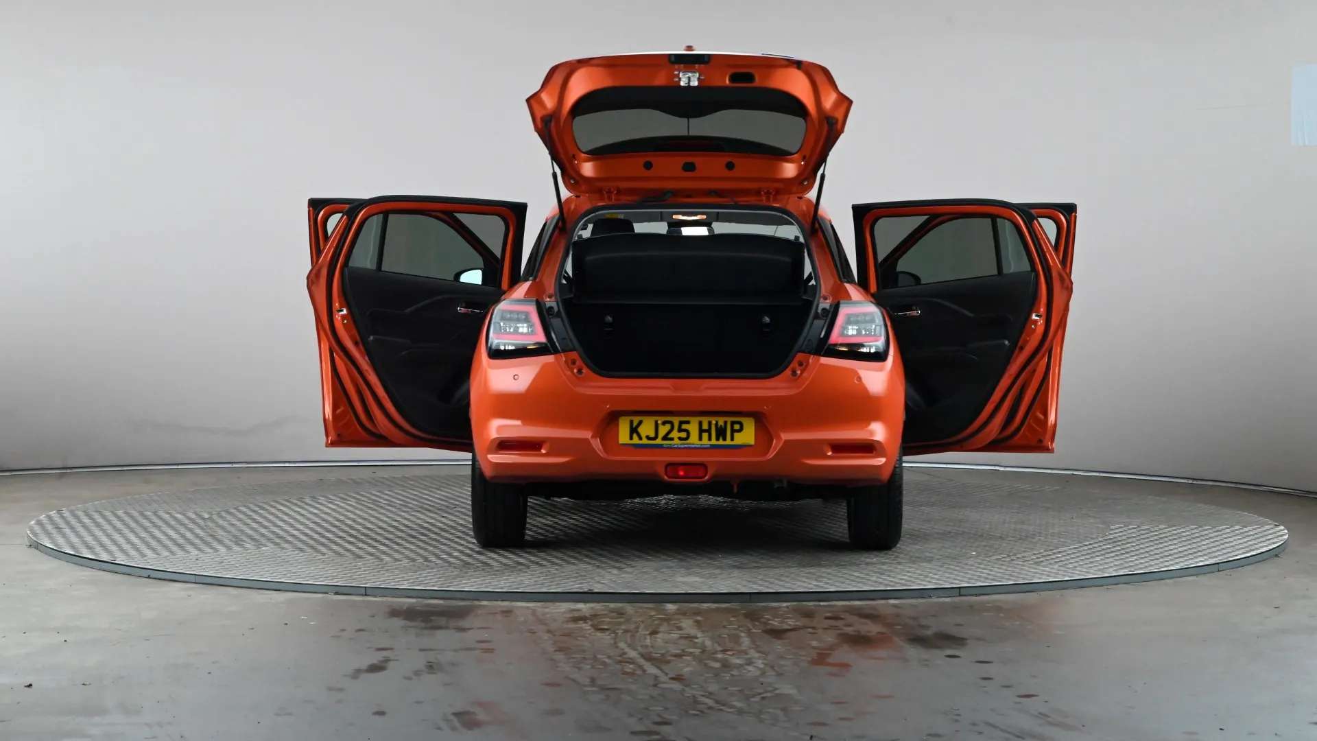 2025 SUZUKI SWIFT 2025 SUZUKI SWIFT