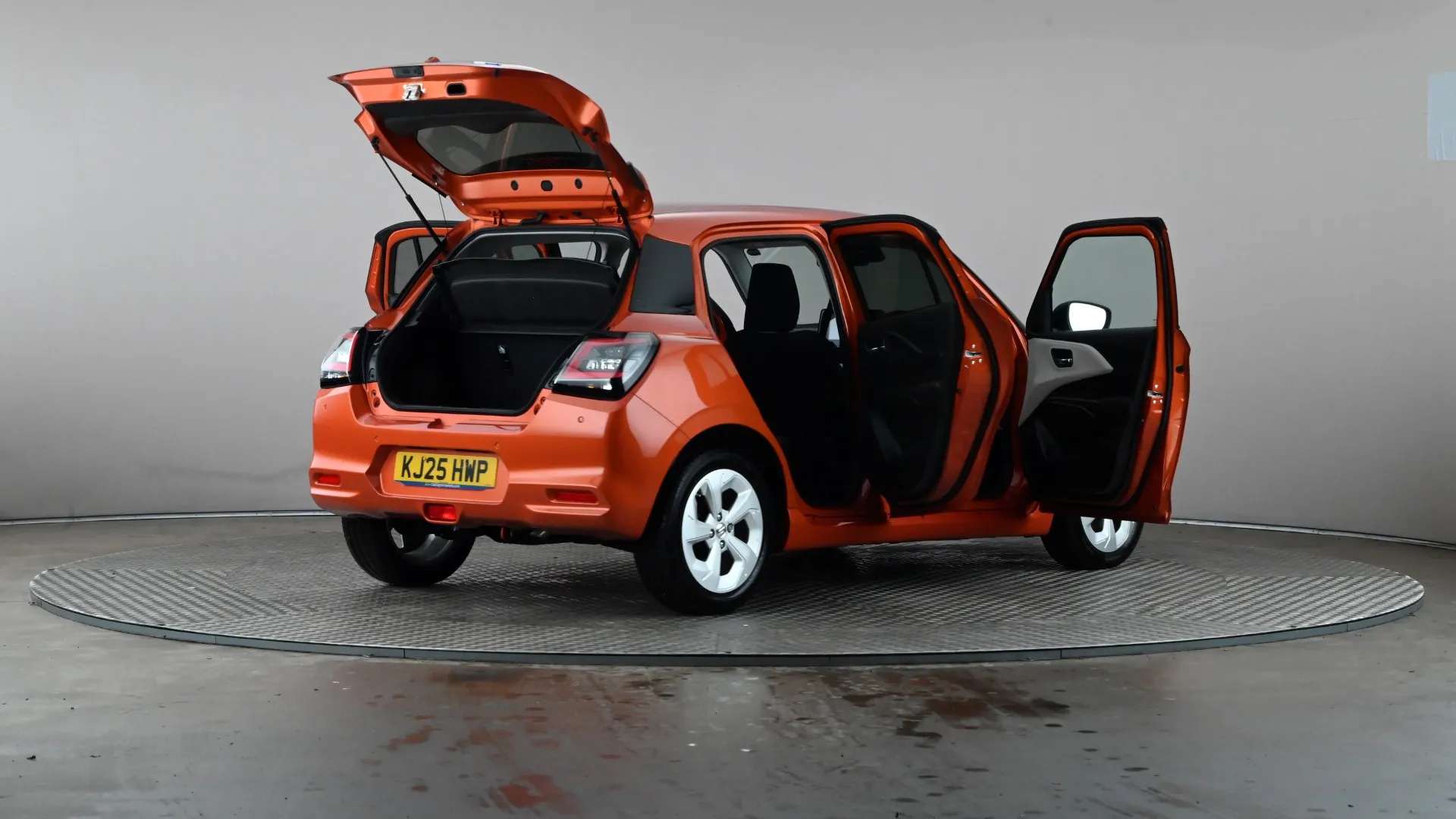 2025 SUZUKI SWIFT 2025 SUZUKI SWIFT