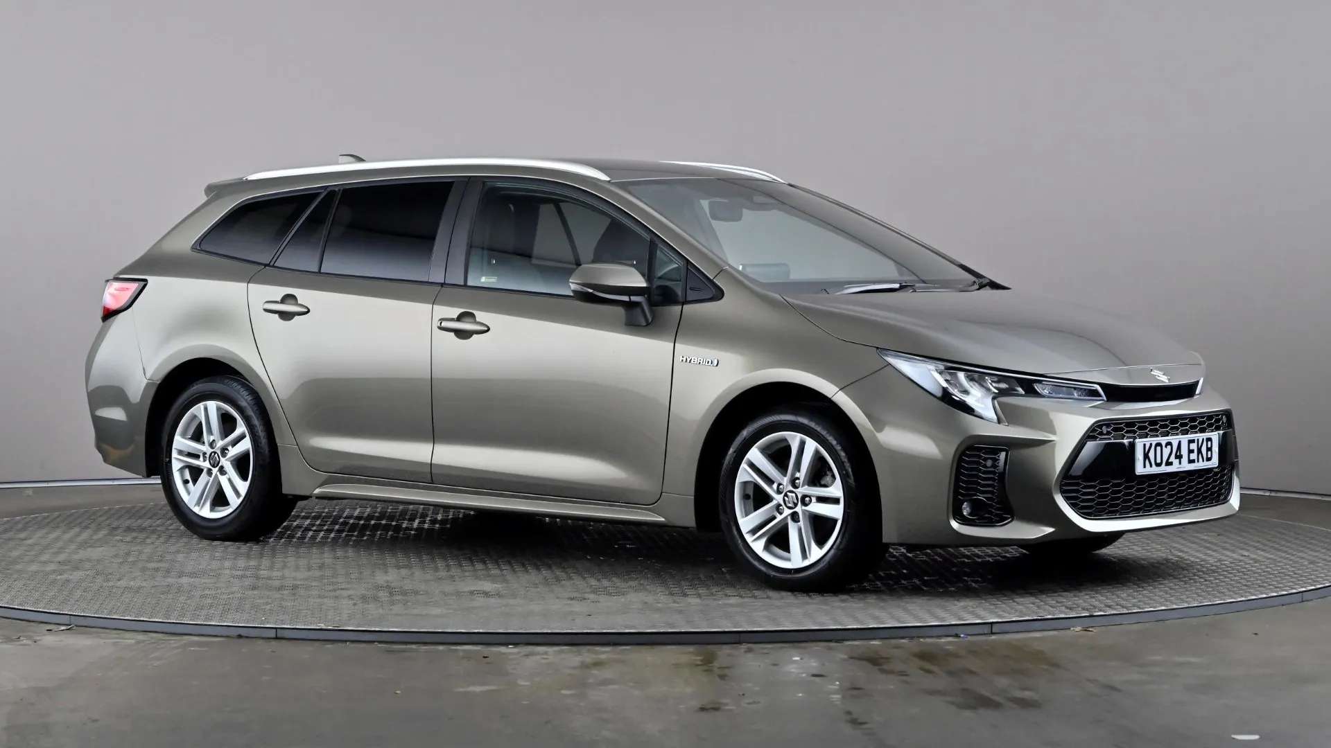 A 2024 SUZUKI SWACE 1.8 Hybrid Motion CVT A 2024 SUZUKI SWACE 1.8 Hybrid Motion CVT