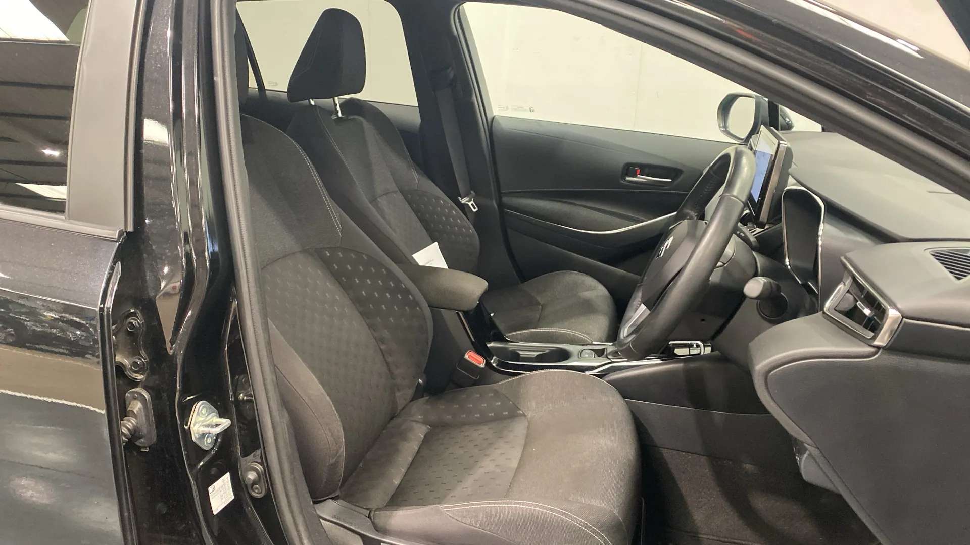 A 2023 SUZUKI SWACE 1.8 Hybrid Motion CVT A 2023 SUZUKI SWACE 1.8 Hybrid Motion CVT