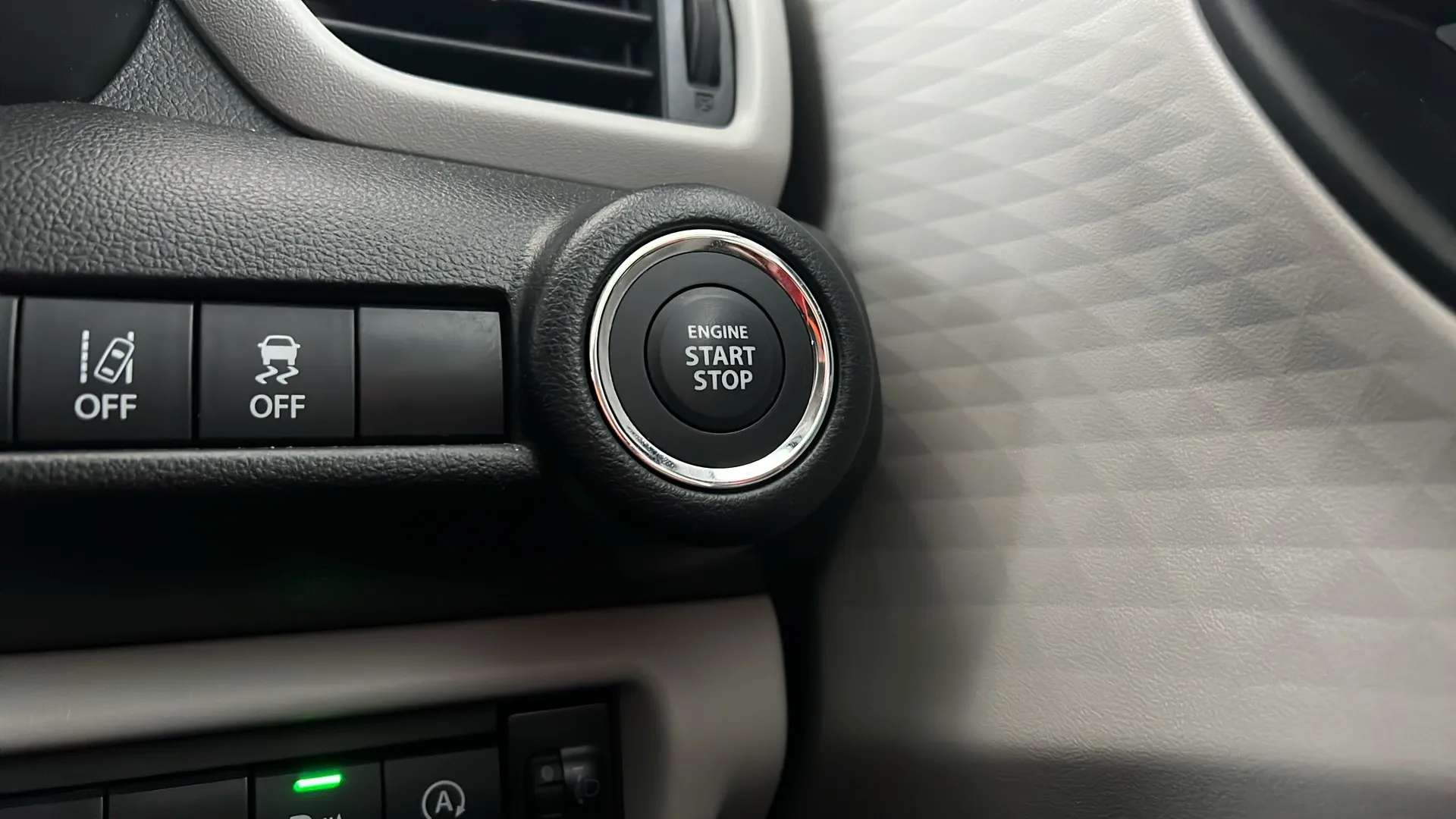 2025 SUZUKI SWIFT 2025 SUZUKI SWIFT