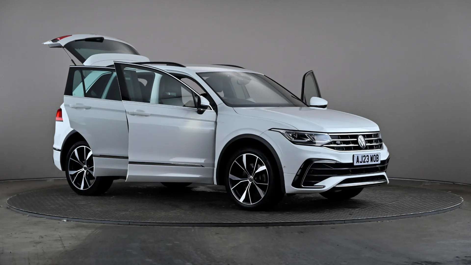 2023 VOLKSWAGEN TIGUAN 2023 VOLKSWAGEN TIGUAN