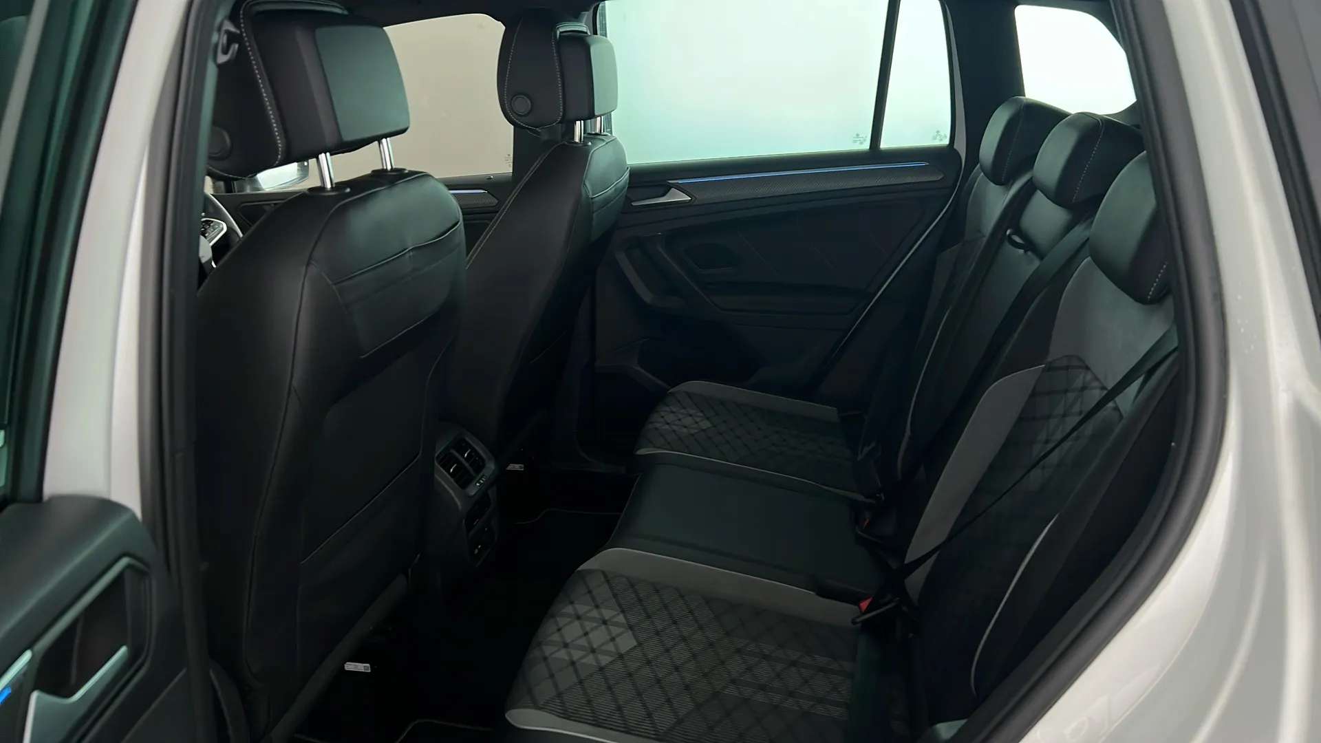 2023 VOLKSWAGEN TIGUAN 2023 VOLKSWAGEN TIGUAN