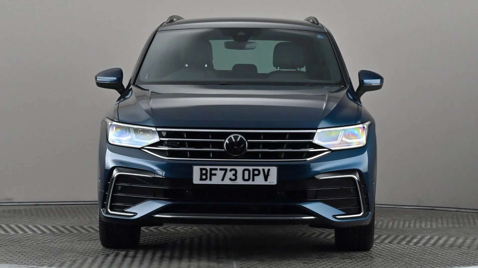 A 2023 VOLKSWAGEN TIGUAN 1.4 TSI eHybrid R-Line DSG A 2023 VOLKSWAGEN TIGUAN 1.4 TSI eHybrid R-Line DSG