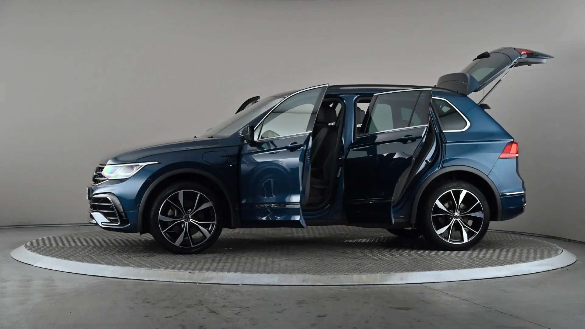 2023 VOLKSWAGEN TIGUAN 2023 VOLKSWAGEN TIGUAN