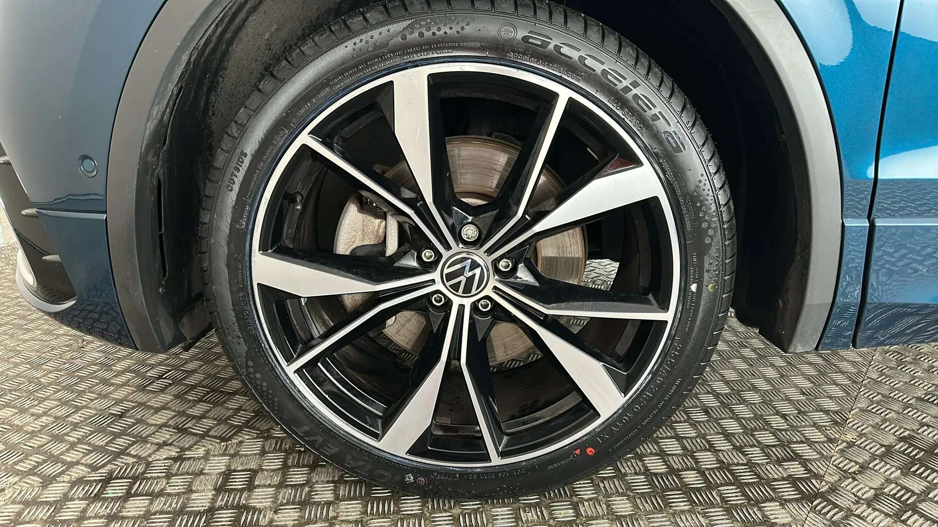 2023 VOLKSWAGEN TIGUAN 2023 VOLKSWAGEN TIGUAN