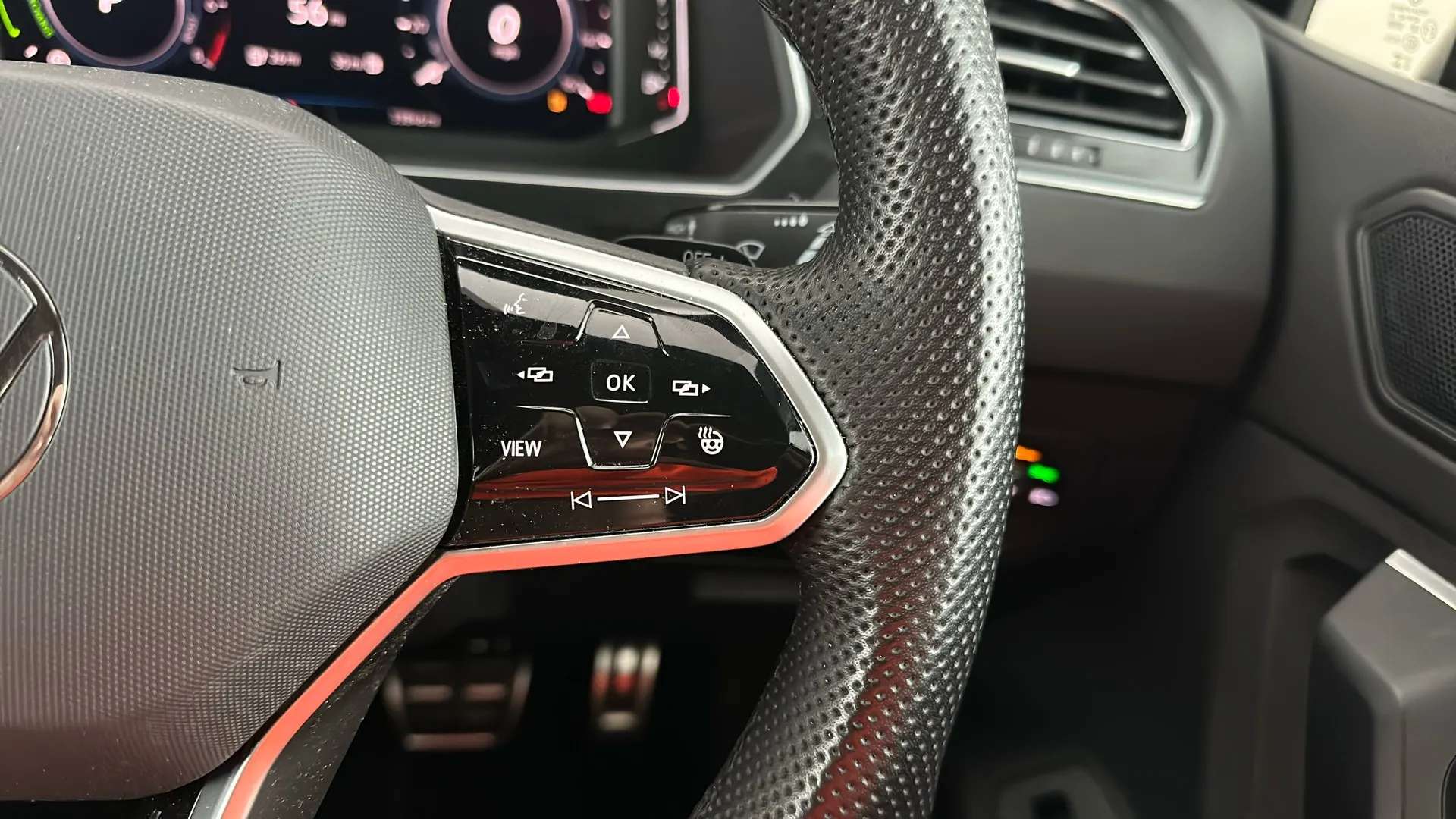 2023 VOLKSWAGEN TIGUAN 2023 VOLKSWAGEN TIGUAN