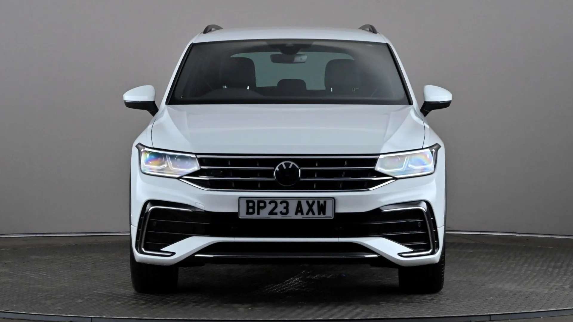 A 2023 VOLKSWAGEN TIGUAN 1.4 TSI eHybrid R-Line DSG A 2023 VOLKSWAGEN TIGUAN 1.4 TSI eHybrid R-Line DSG