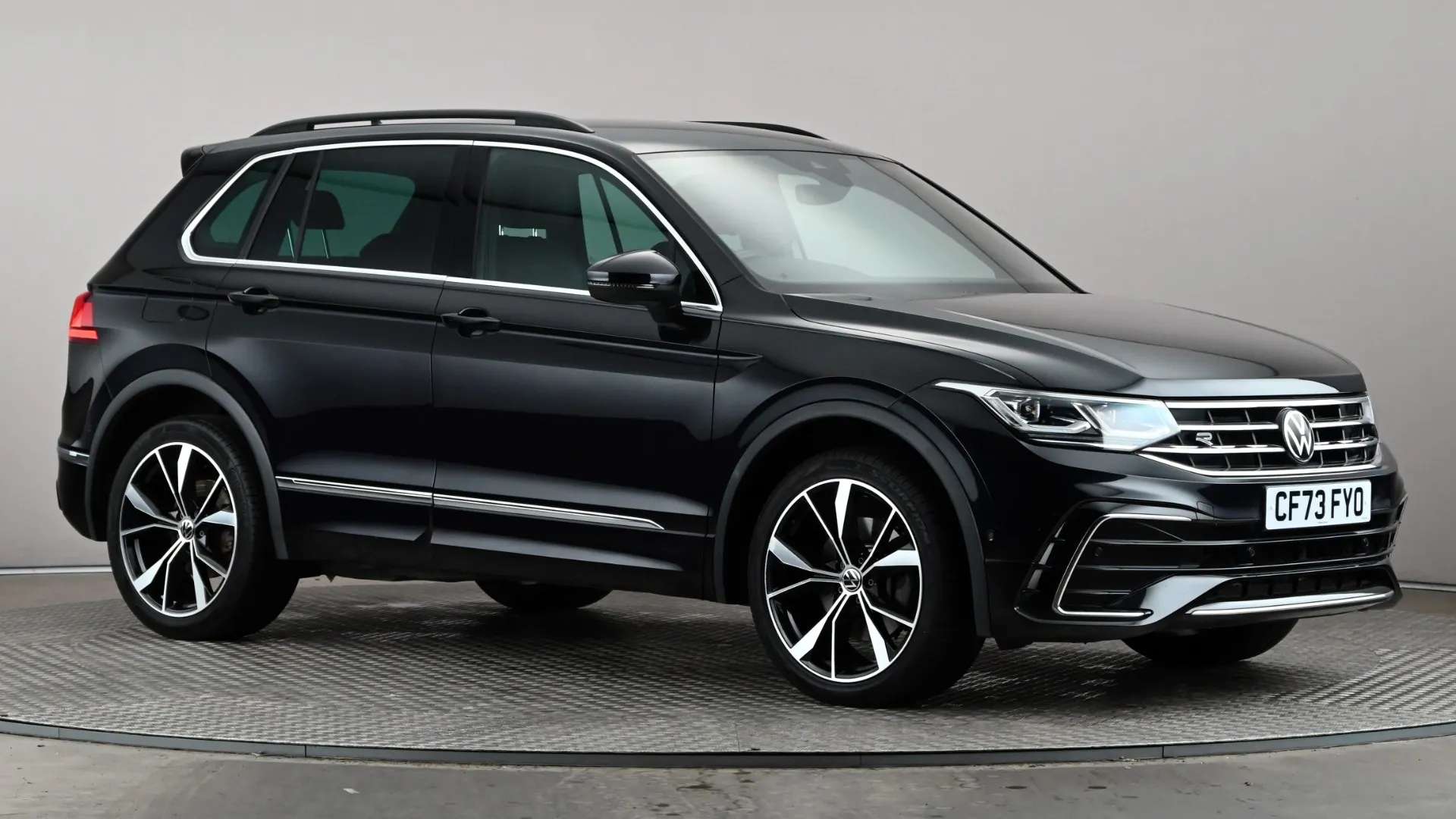 A 2023 VOLKSWAGEN TIGUAN 1.4 TSI eHybrid R-Line DSG A 2023 VOLKSWAGEN TIGUAN 1.4 TSI eHybrid R-Line DSG