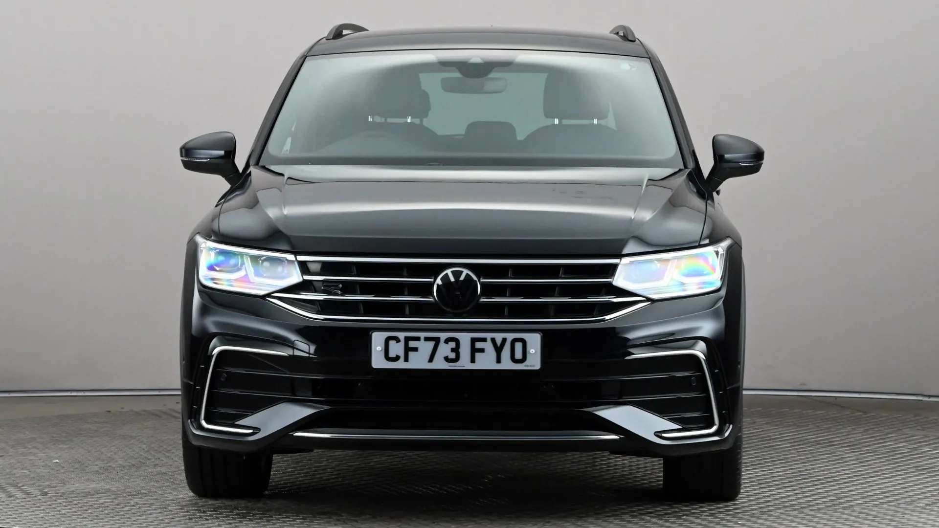 A 2023 VOLKSWAGEN TIGUAN 1.4 TSI eHybrid R-Line DSG A 2023 VOLKSWAGEN TIGUAN 1.4 TSI eHybrid R-Line DSG