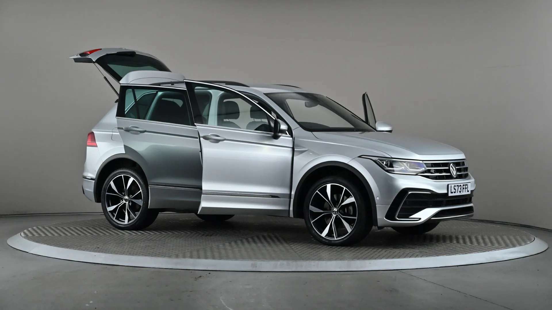 2023 VOLKSWAGEN TIGUAN 2023 VOLKSWAGEN TIGUAN