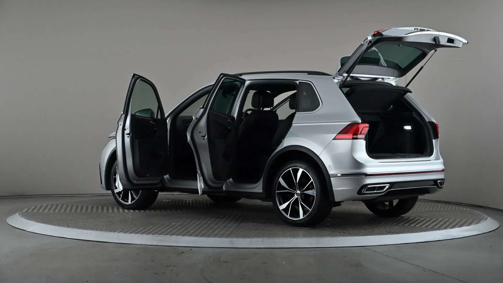 2023 VOLKSWAGEN TIGUAN 2023 VOLKSWAGEN TIGUAN
