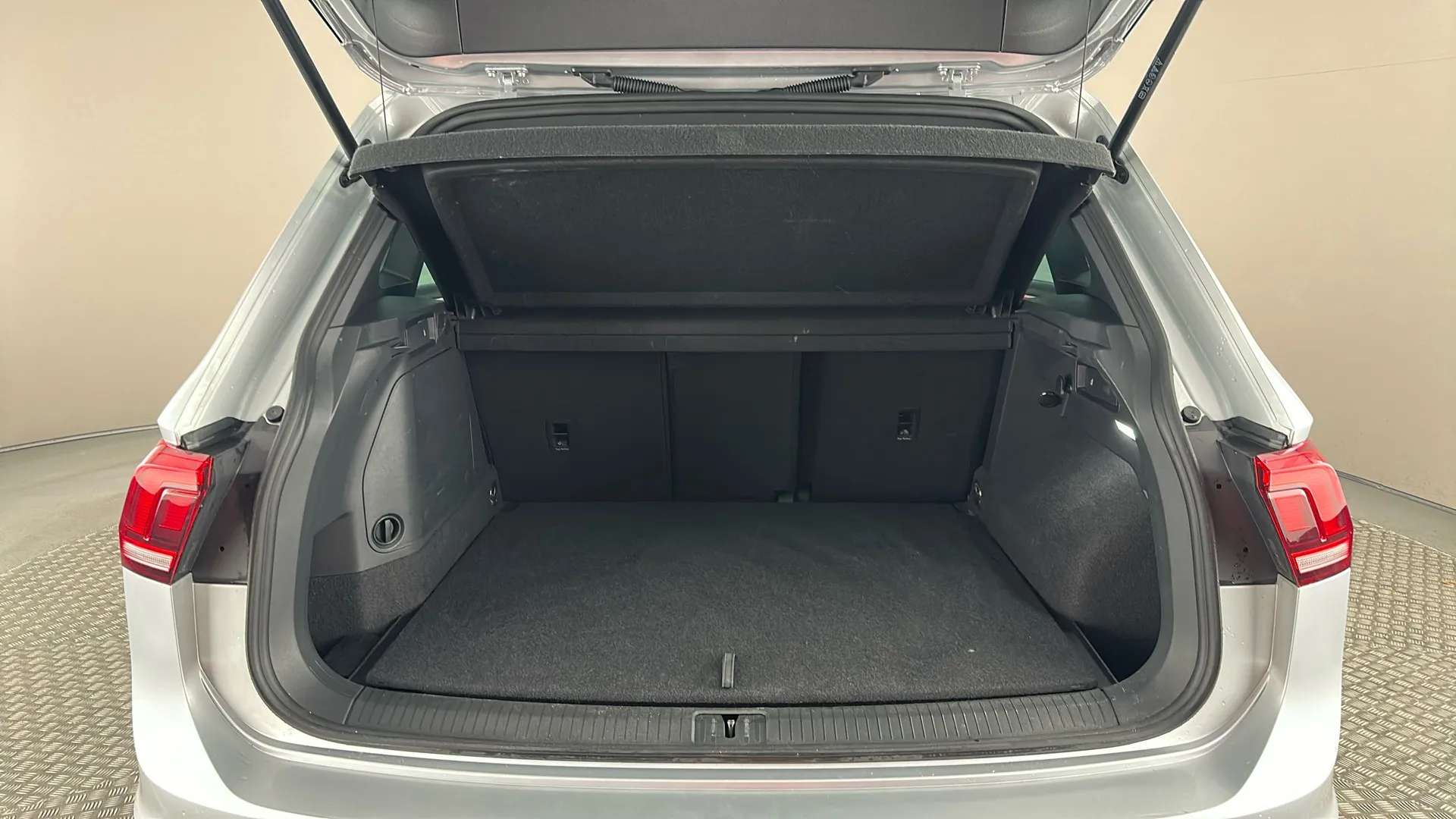 2023 VOLKSWAGEN TIGUAN 2023 VOLKSWAGEN TIGUAN
