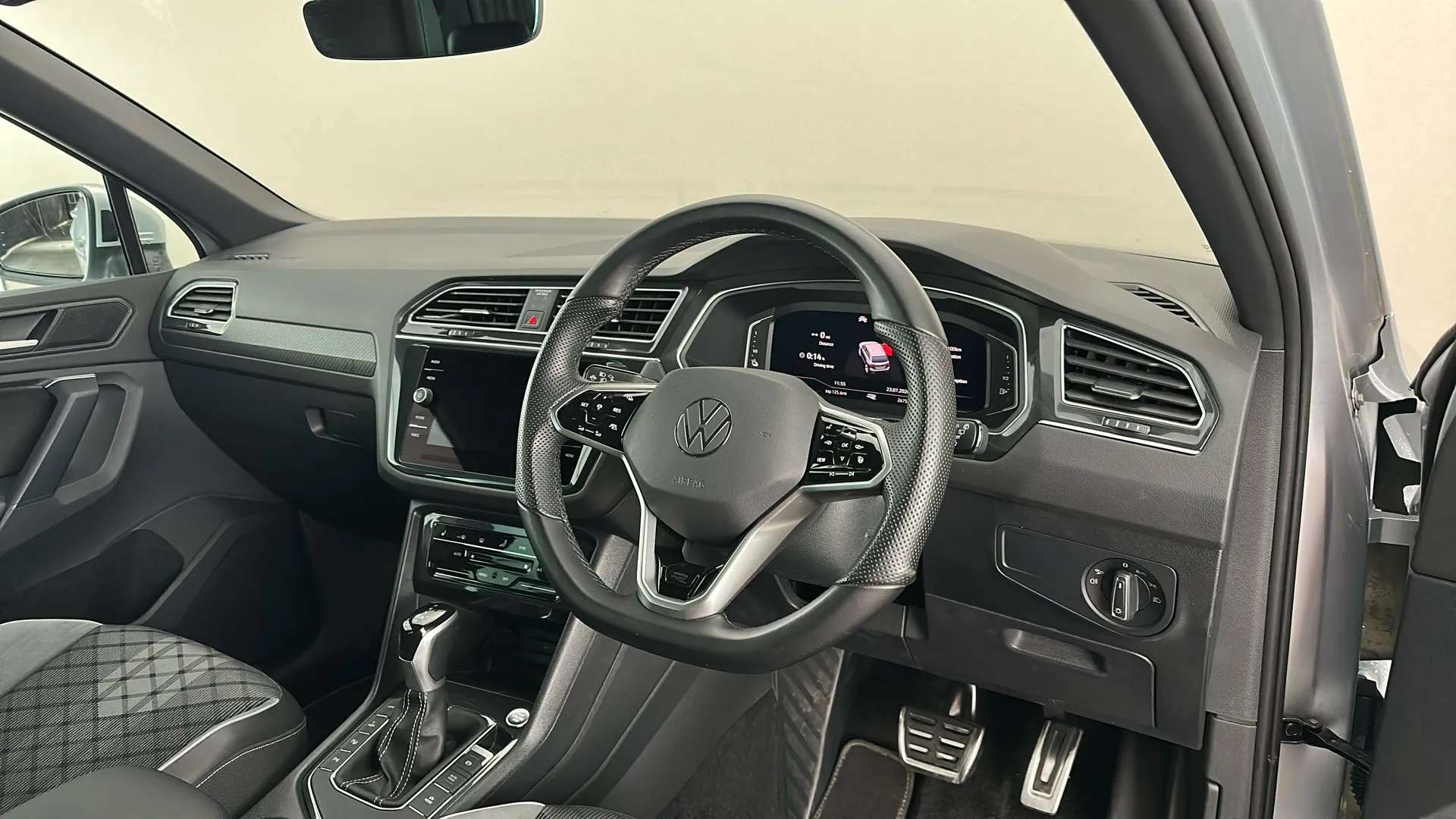 2023 VOLKSWAGEN TIGUAN 2023 VOLKSWAGEN TIGUAN
