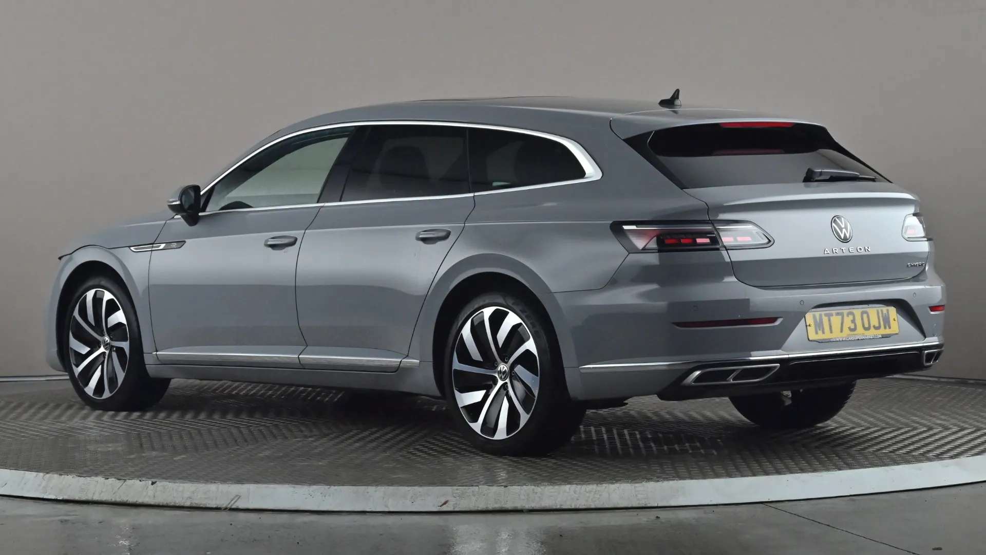 A 2023 VOLKSWAGEN ARTEON 1.4 TSI eHybrid R-Line DSG A 2023 VOLKSWAGEN ARTEON 1.4 TSI eHybrid R-Line DSG