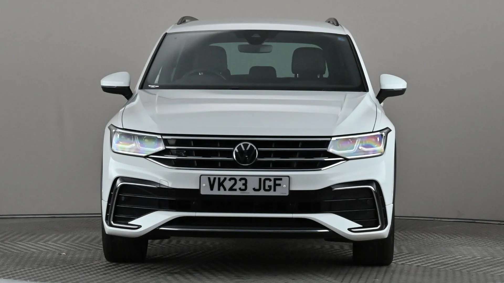 A 2023 VOLKSWAGEN TIGUAN 1.4 TSI eHybrid R-Line DSG A 2023 VOLKSWAGEN TIGUAN 1.4 TSI eHybrid R-Line DSG