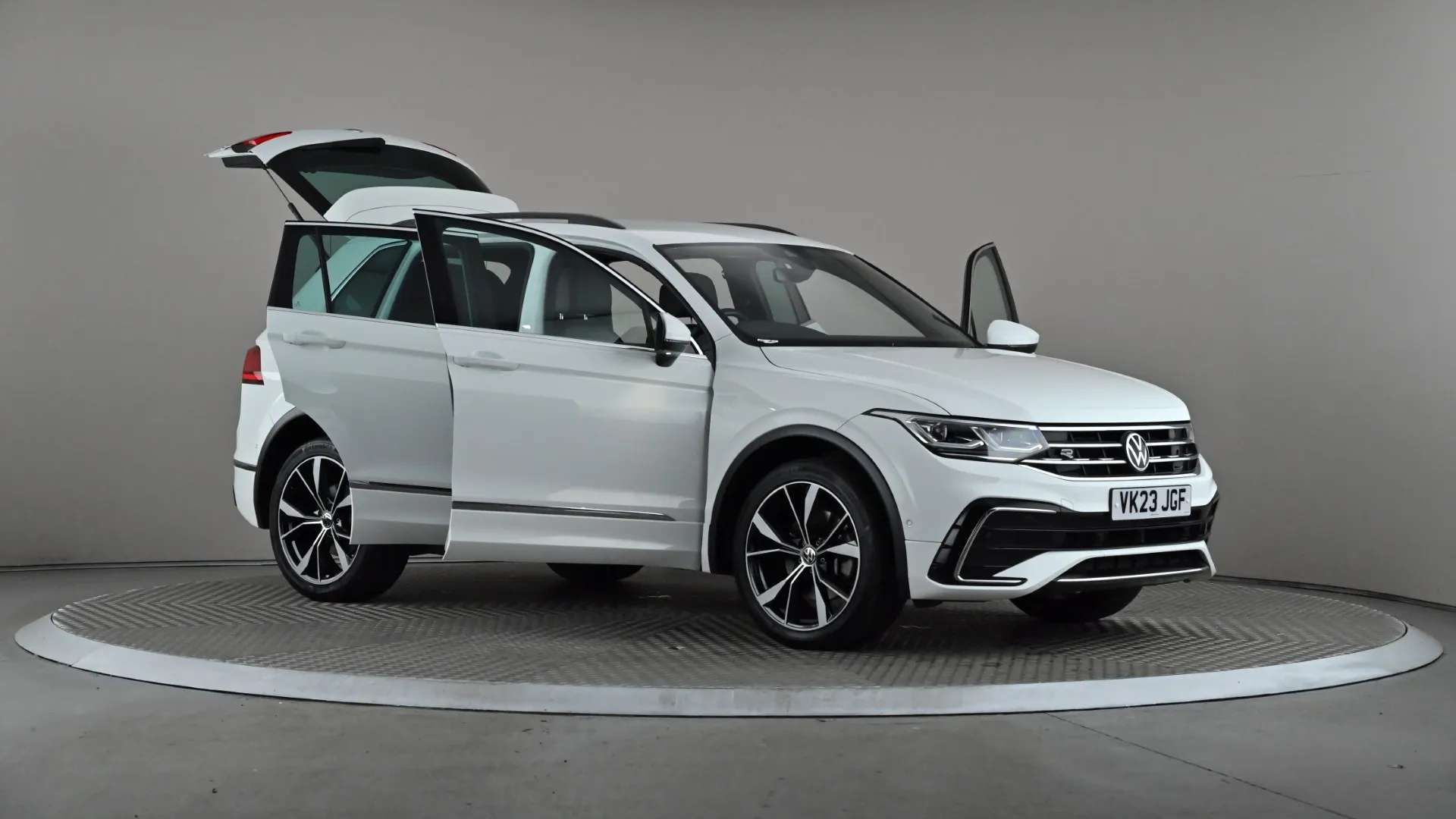 2023 VOLKSWAGEN TIGUAN 2023 VOLKSWAGEN TIGUAN